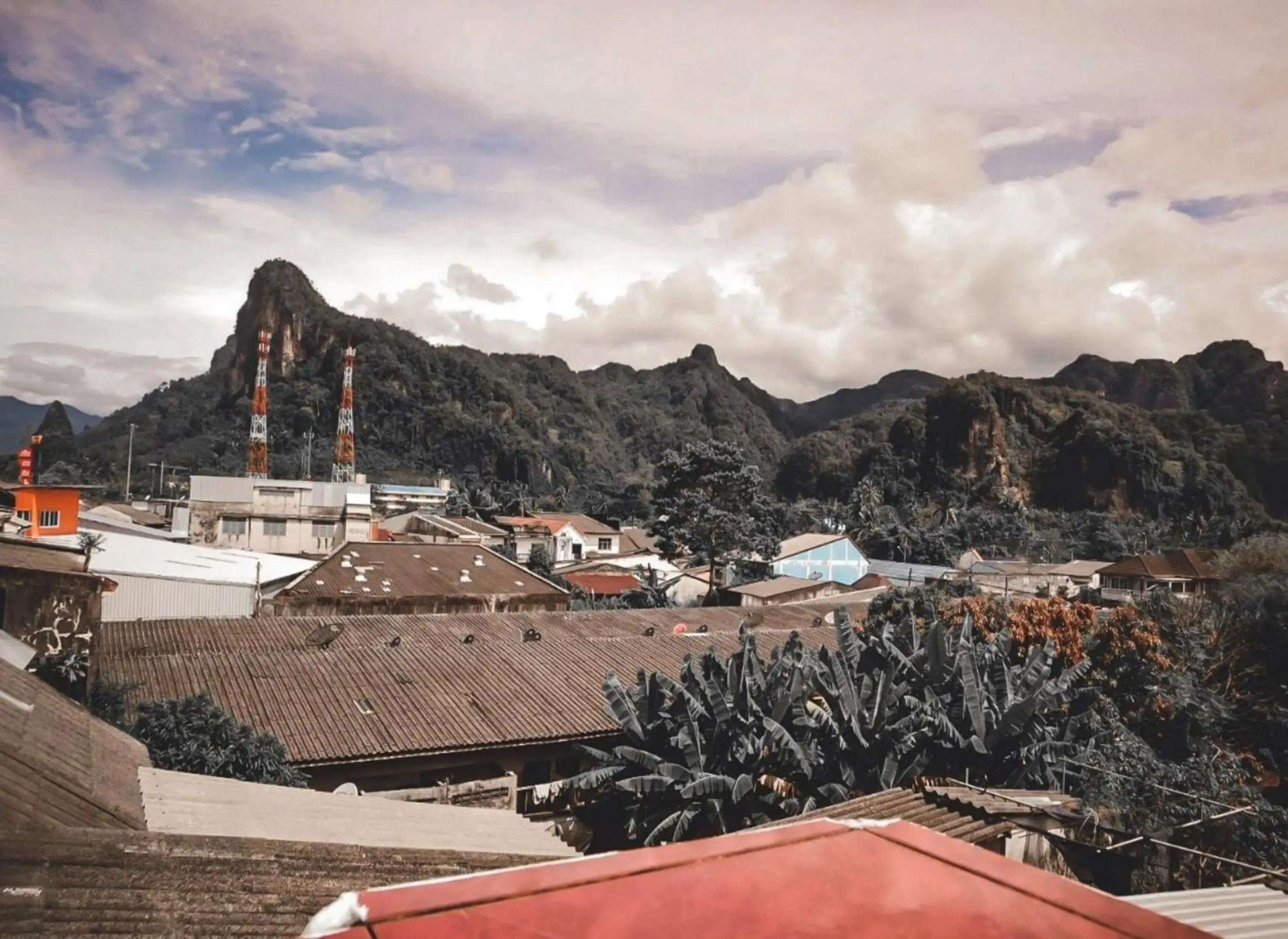 Mountain view in Thaweesuk Heritage Homestay Mountain view in Thaweesuk Heritage Homestay