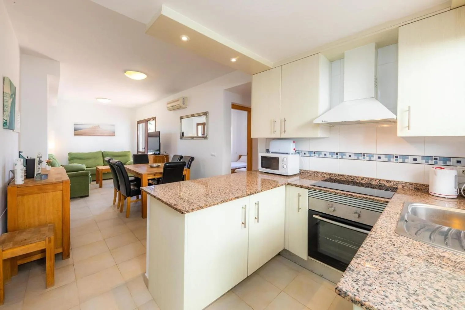 Kitchen or kitchenette in LA PERLA DE CALA DOR