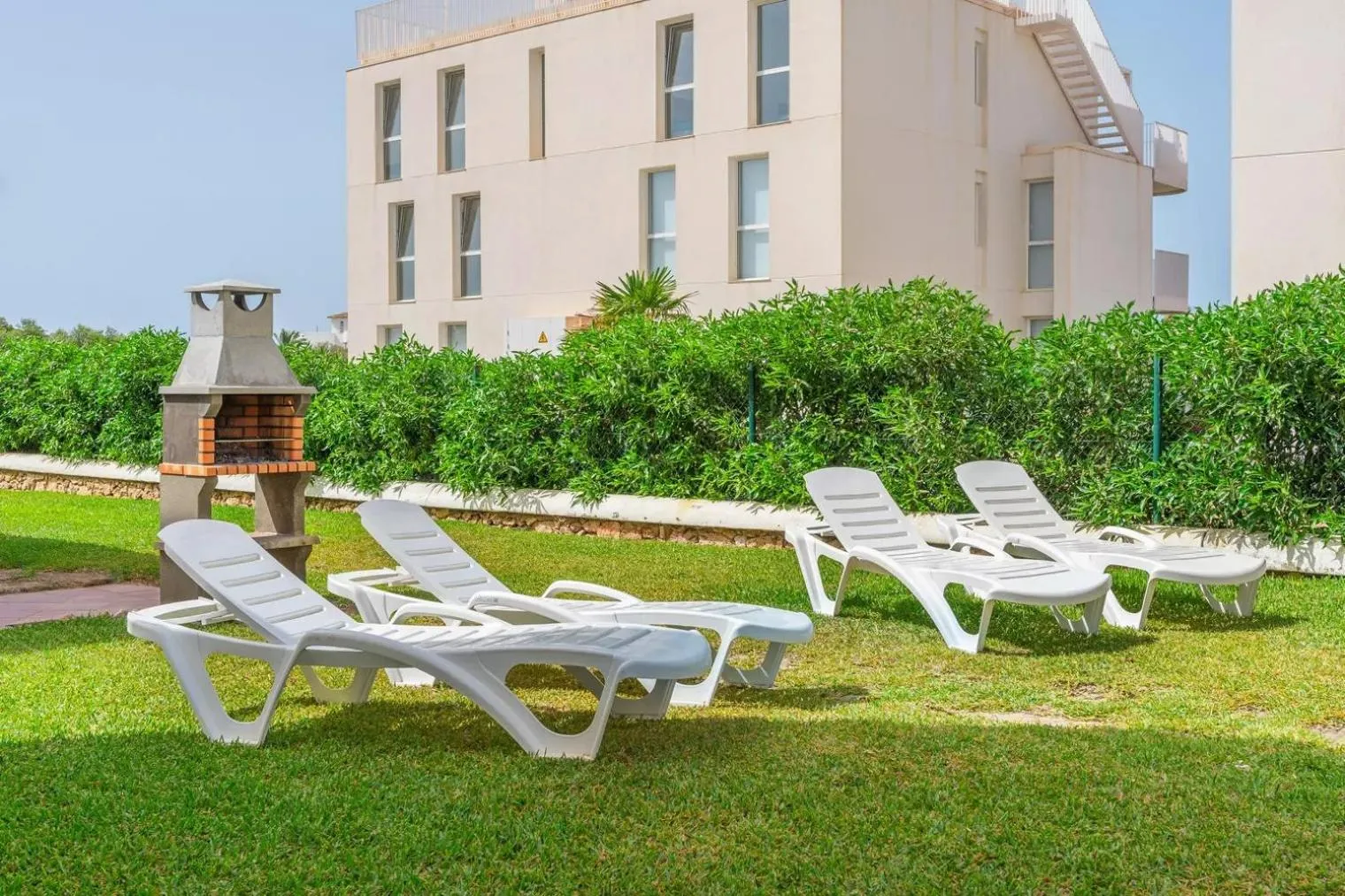BBQ facilities in LA PERLA DE CALA DOR