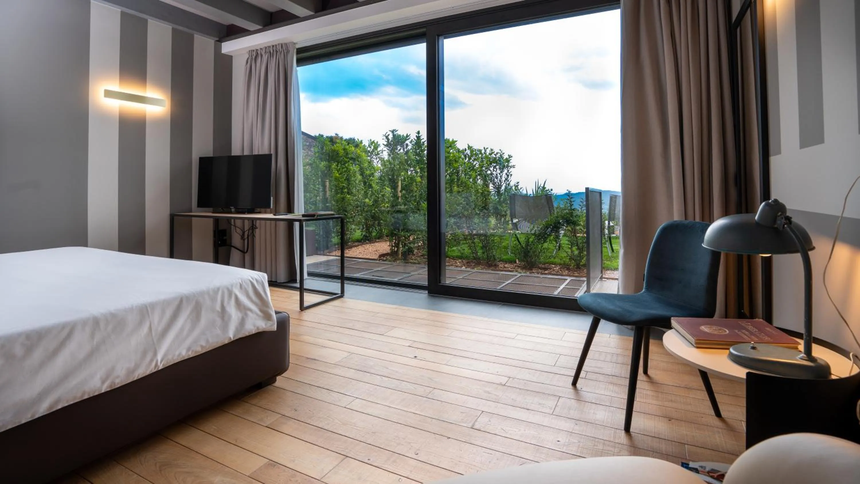 View (from property/room), Bed in Villa Balis Crema Verona Hills