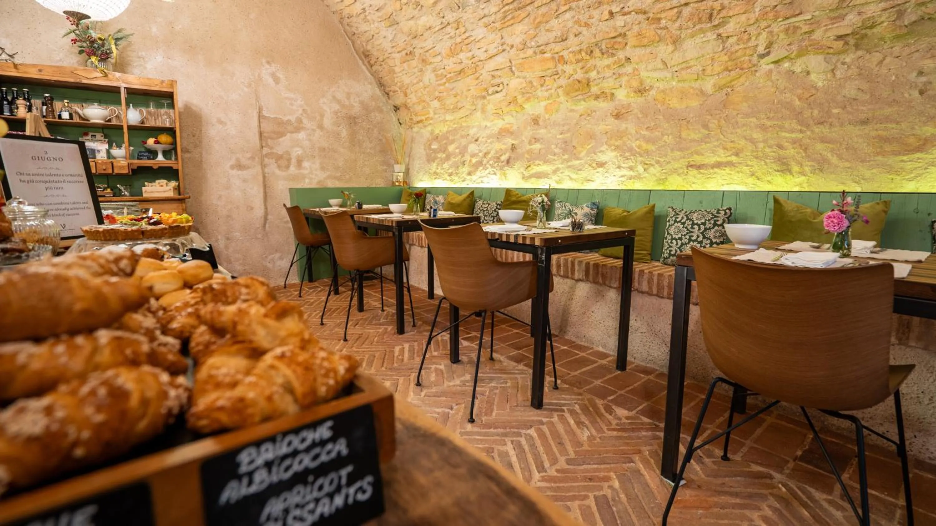 Breakfast in Villa Balis Crema Verona Hills