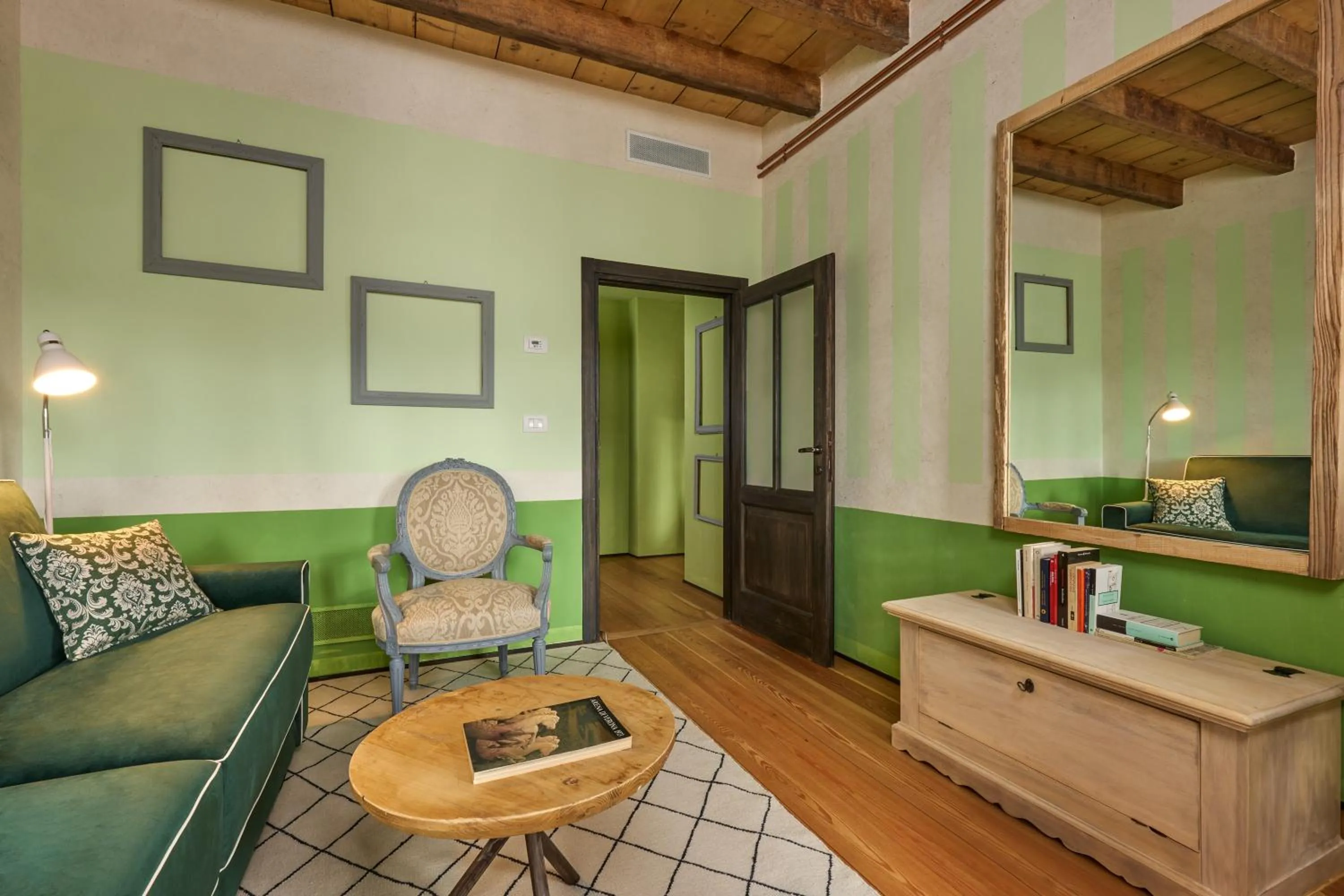 Living room in Villa Balis Crema Verona Hills