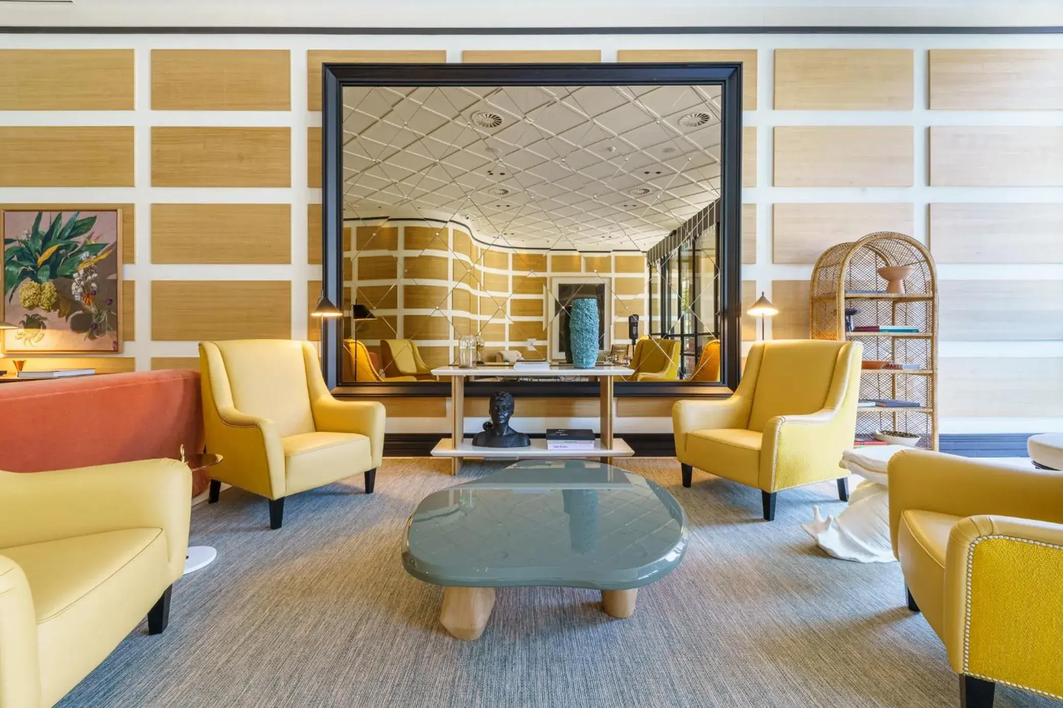 Lobby or reception in The Editory Boulevard Aliados Hotel - Preferred Hotels Lobby or reception in The Editory Boulevard Aliados Hotel - Preferred Hotels