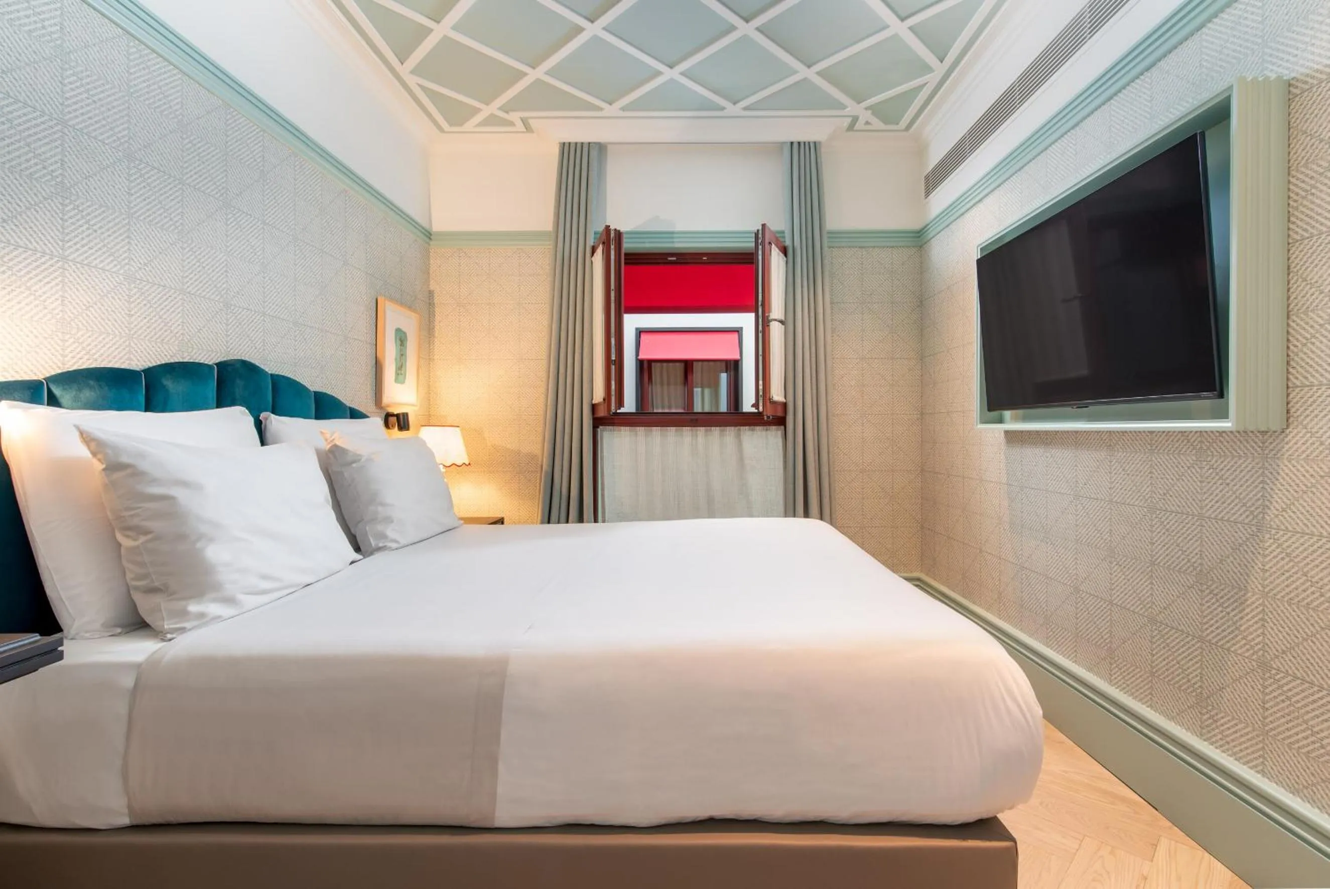Bedroom, Bed in The Editory Boulevard Aliados Hotel - Preferred Hotels