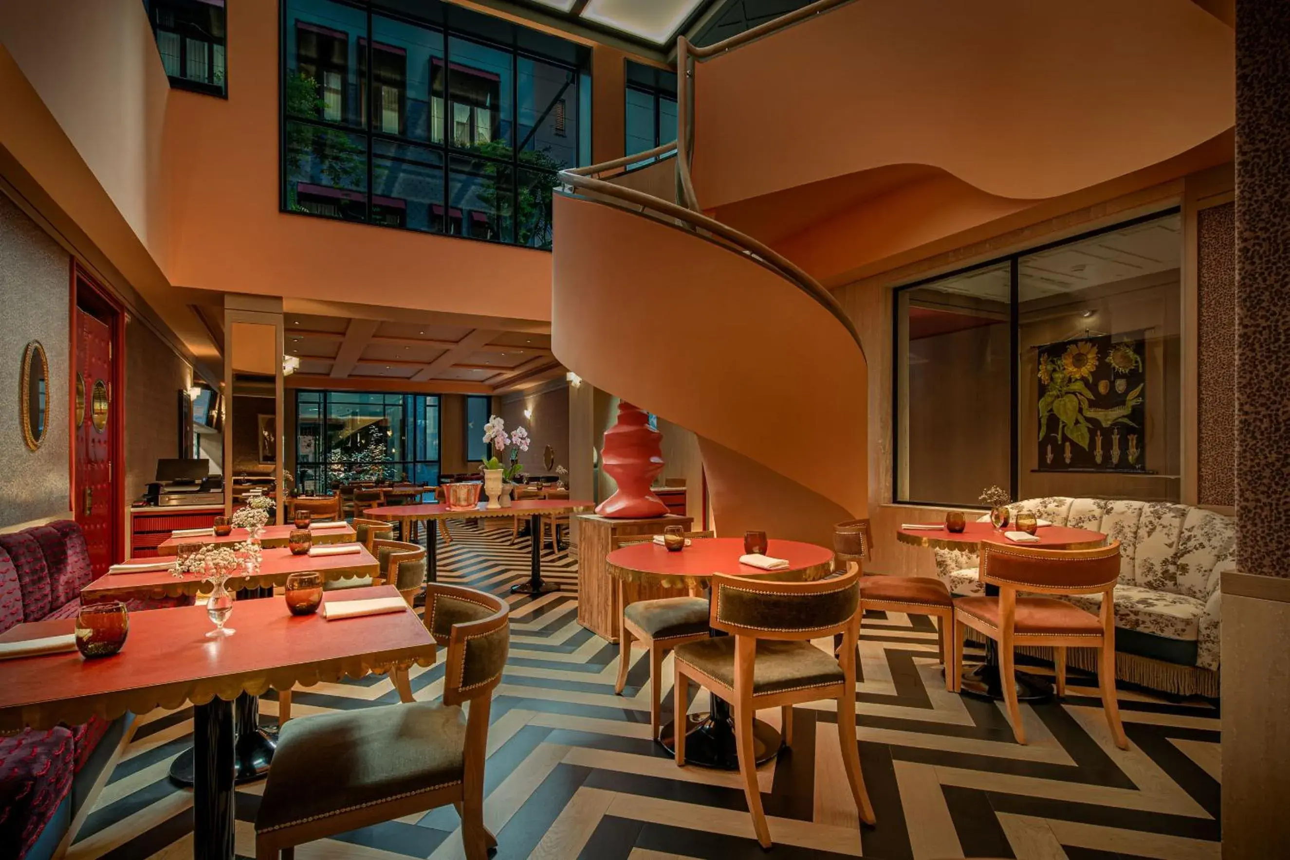 Restaurant/places to eat in The Editory Boulevard Aliados Hotel - Preferred Hotels Restaurant/places to eat in The Editory Boulevard Aliados Hotel - Preferred Hotels