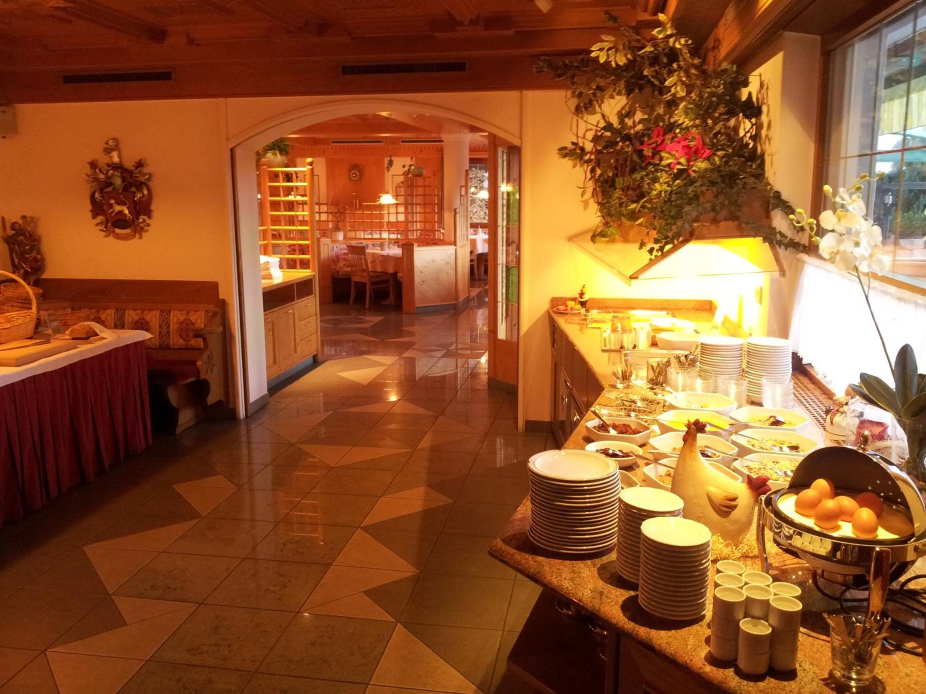 Restaurant/places to eat in Hotel Garni Doris