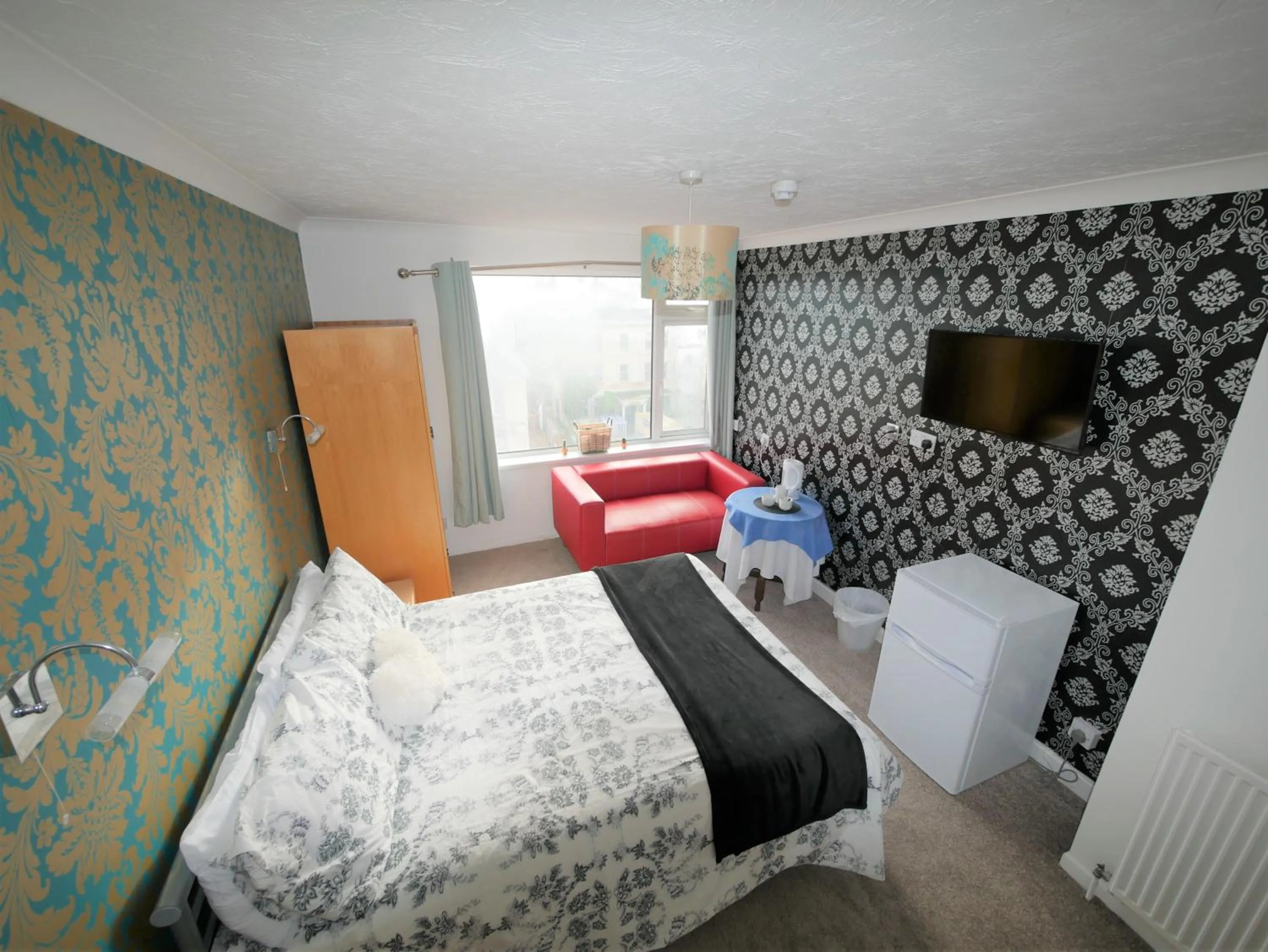 Bed in Bourne Hall Hotel