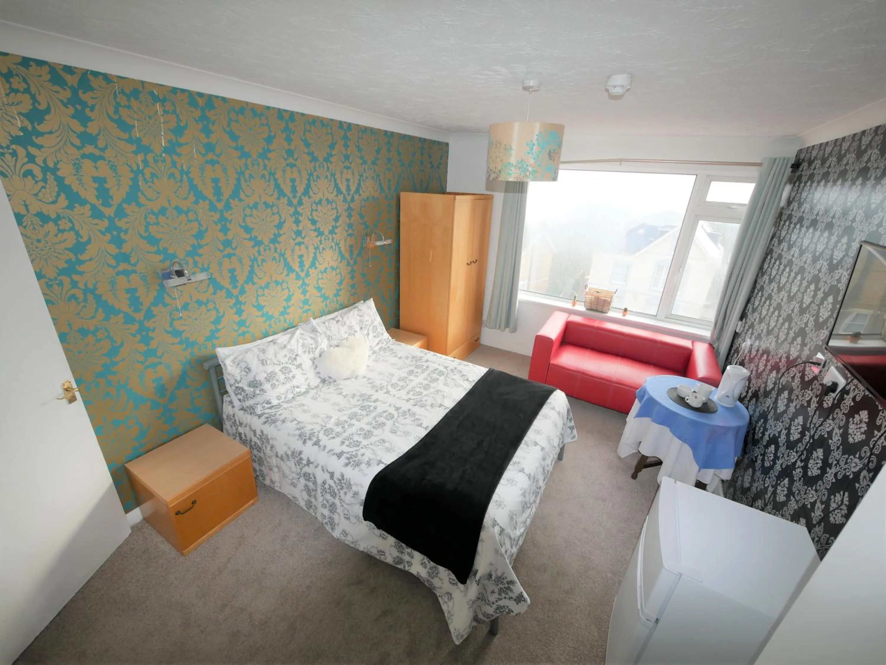 Bed in Bourne Hall Hotel