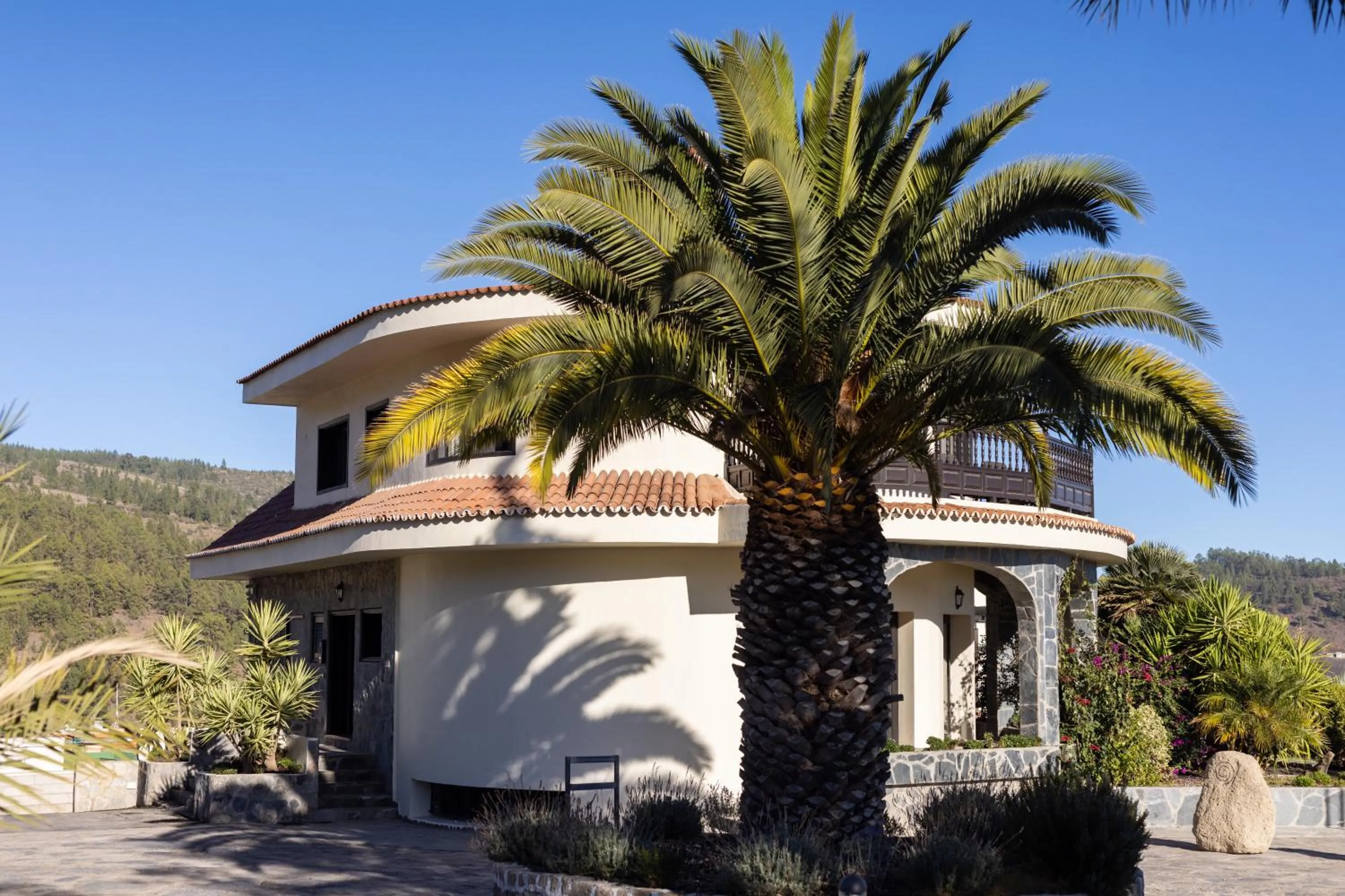 Property building in Hotel Alta Montaña