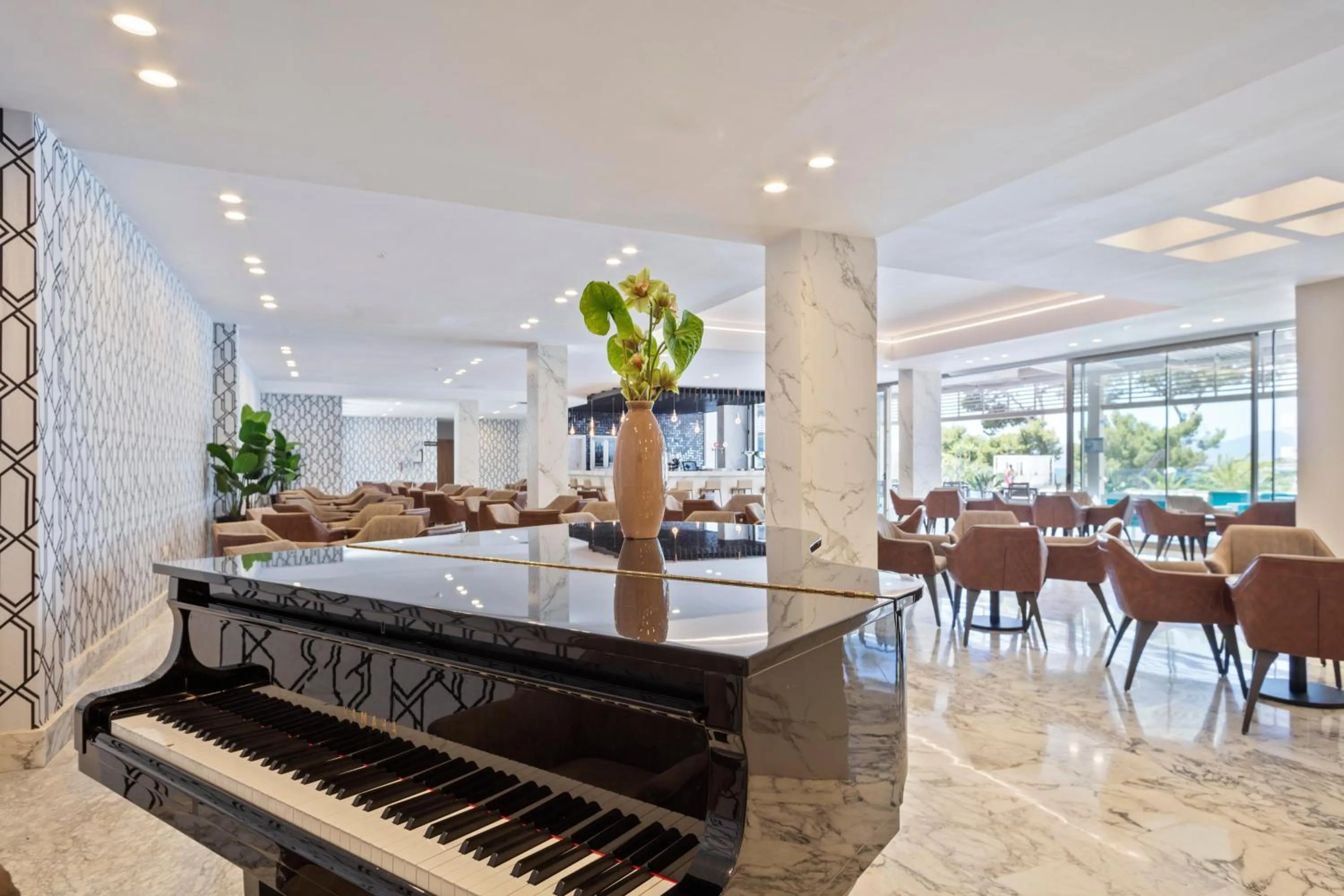 Lounge or bar in Hotel Best Punta Dorada