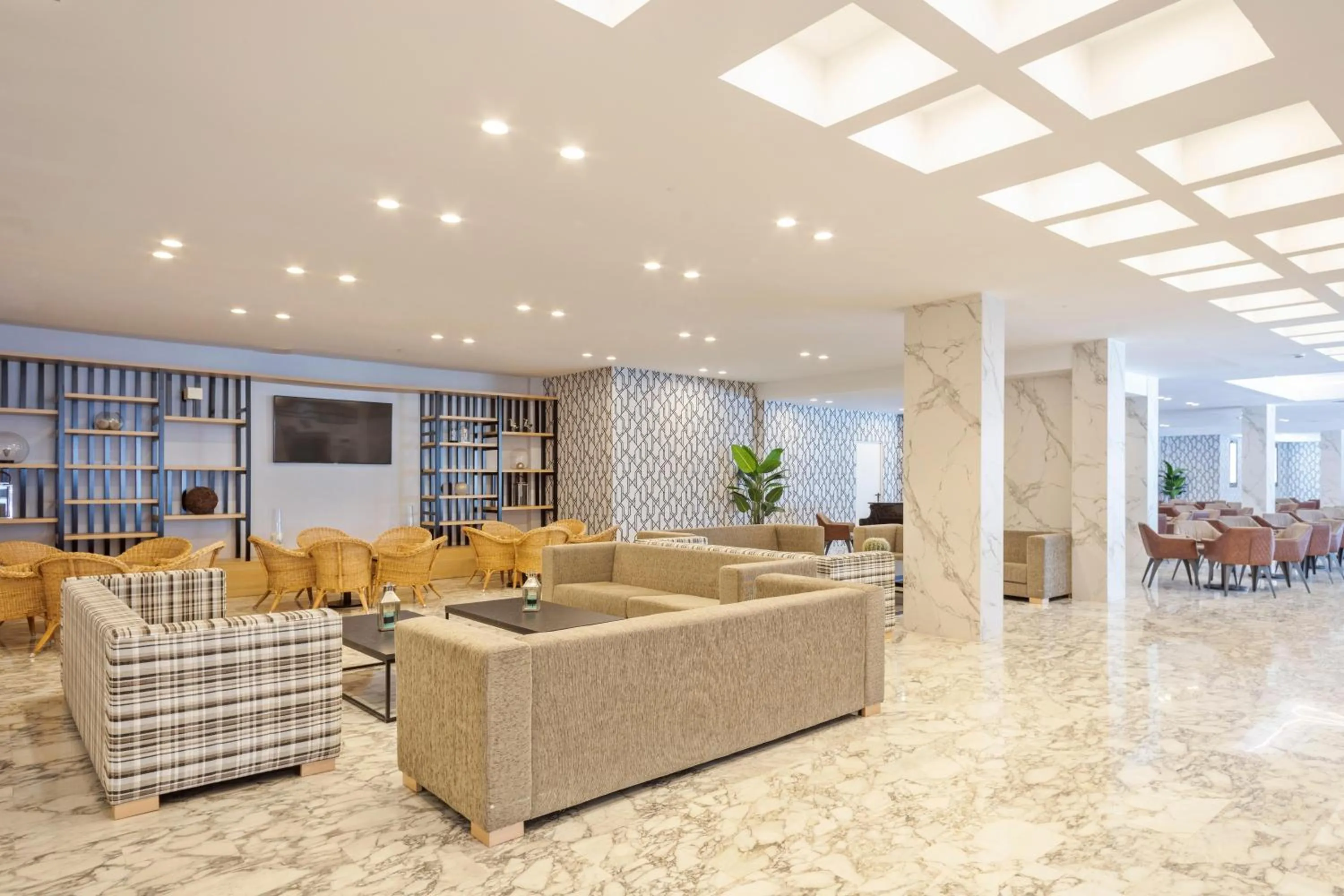 Lobby or reception in Hotel Best Punta Dorada