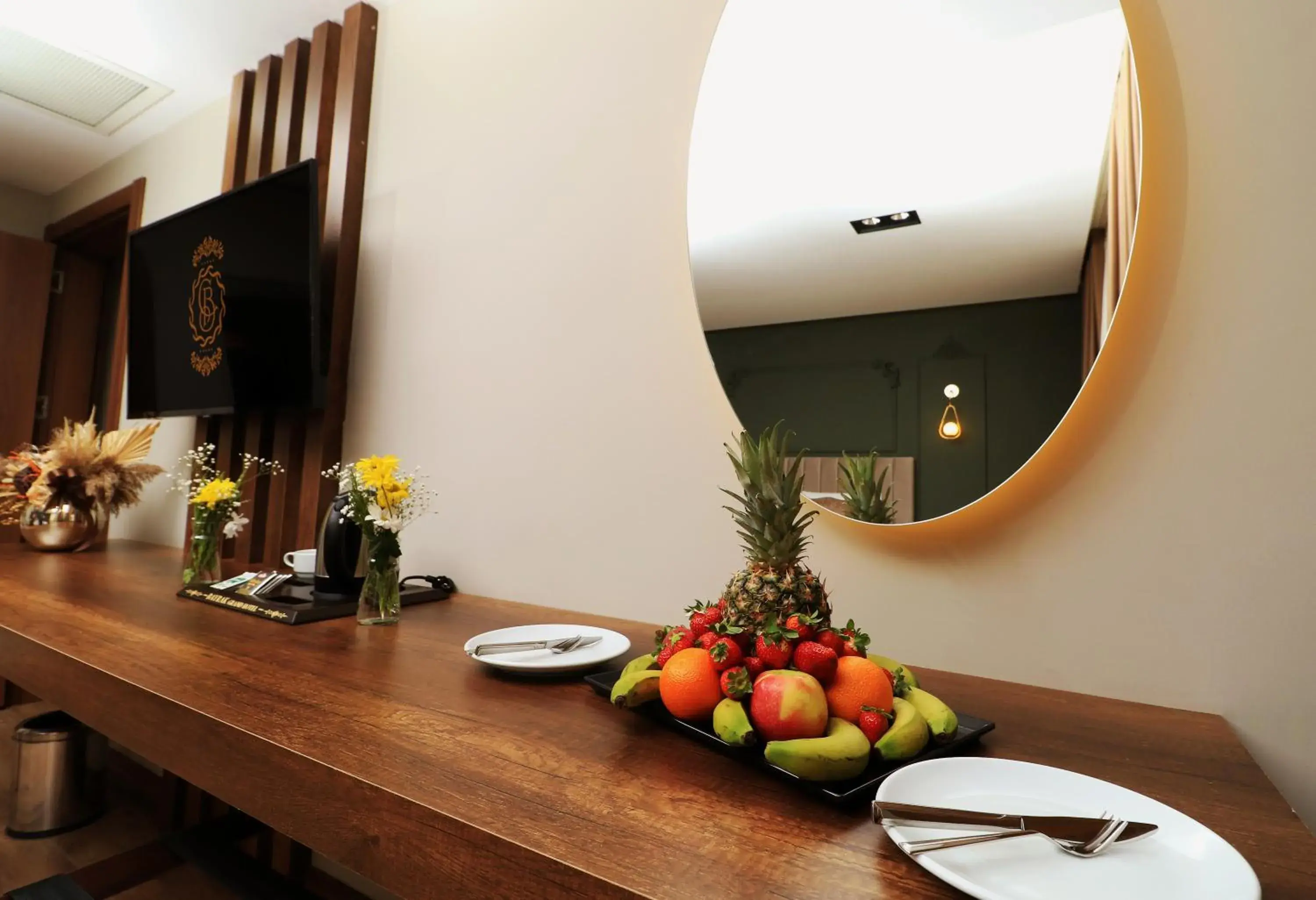 Suite with Mountain View in Bayrak Grand Hotel Suite with Mountain View in Bayrak Grand Hotel