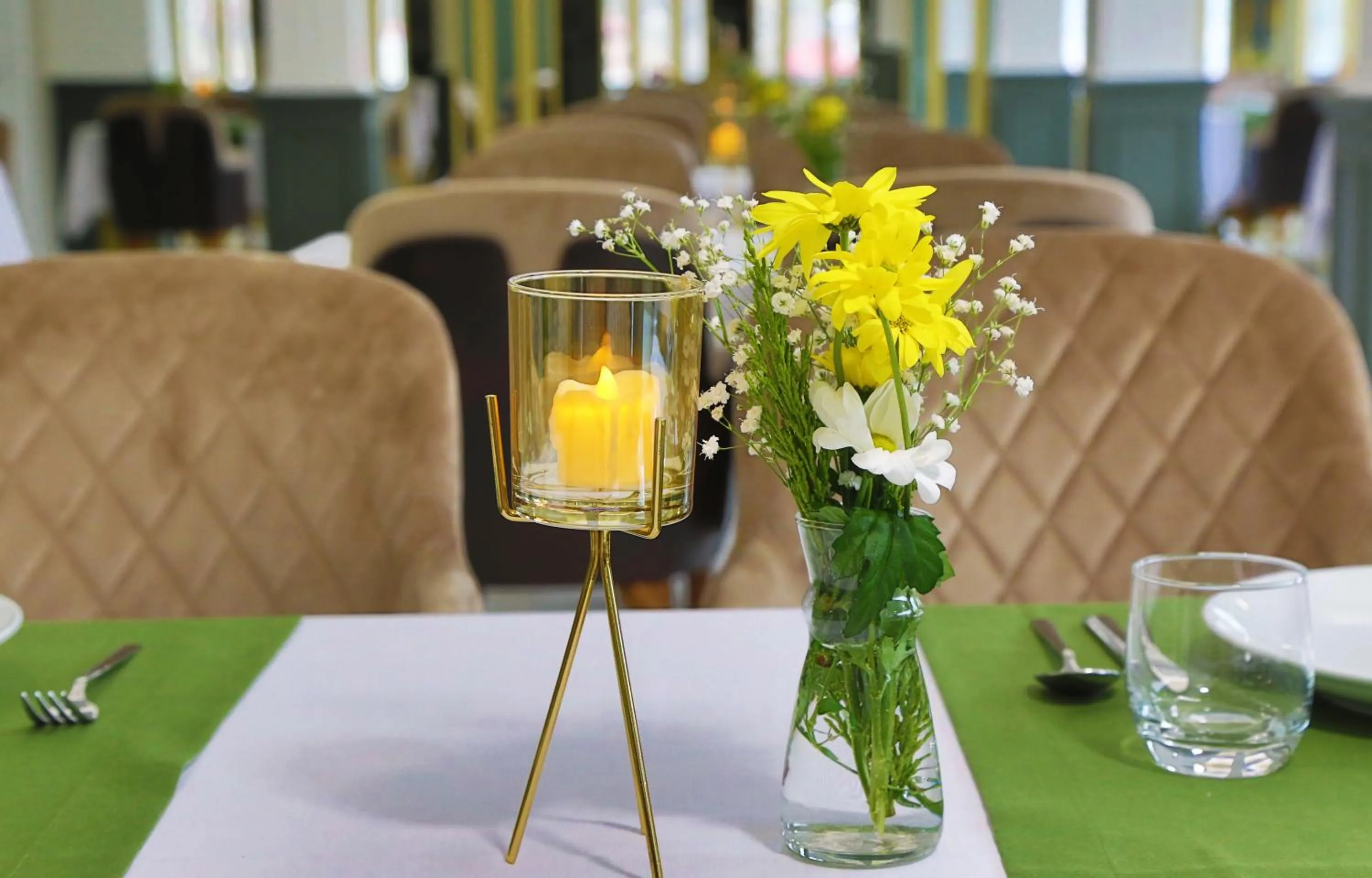 Restaurant/places to eat in Bayrak Grand Hotel