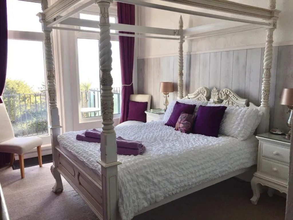 Seaview Sanctuary