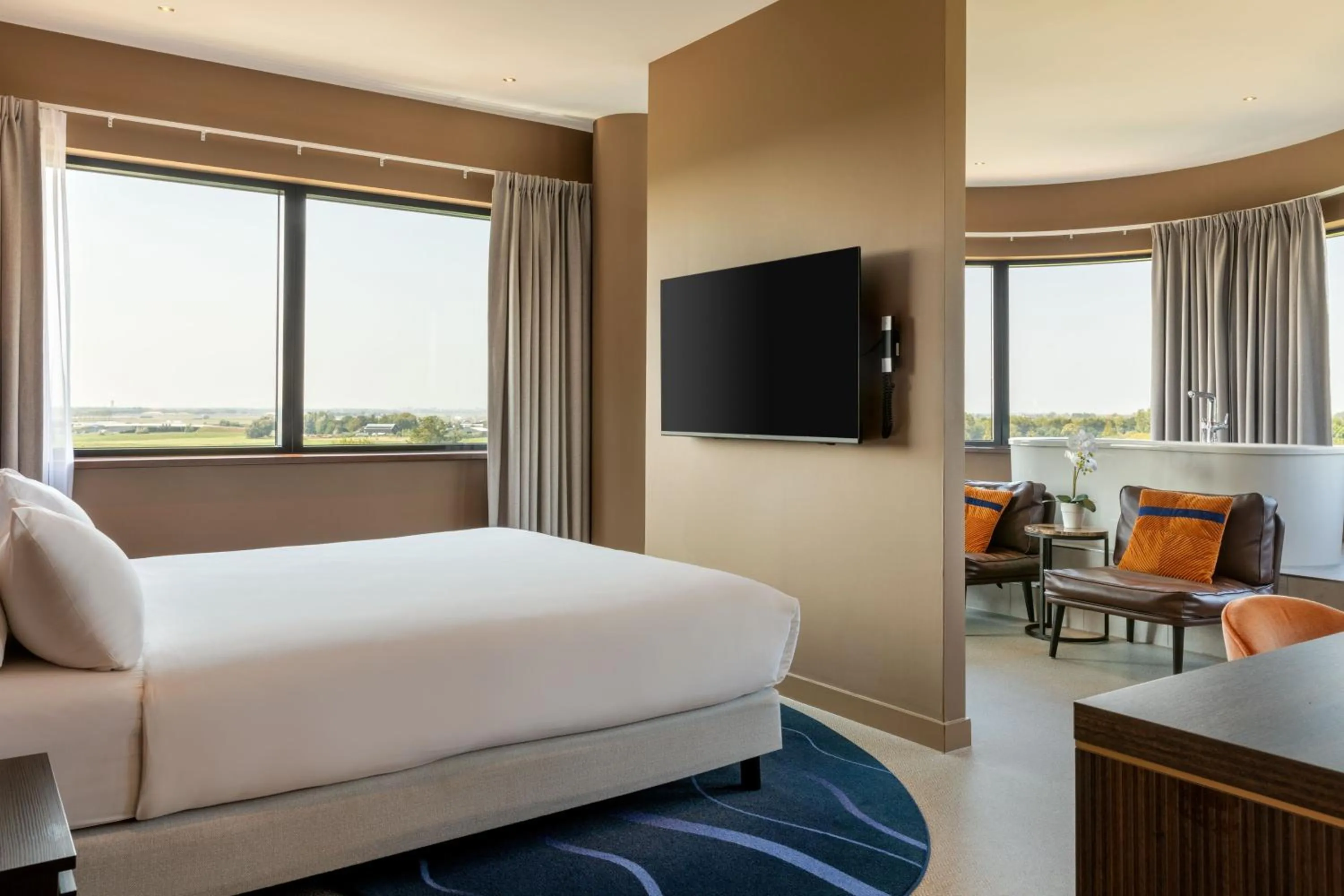 Photo of the whole room, Bed in Corendon Amsterdam Schiphol Airport, a Tribute Portfolio Hotel