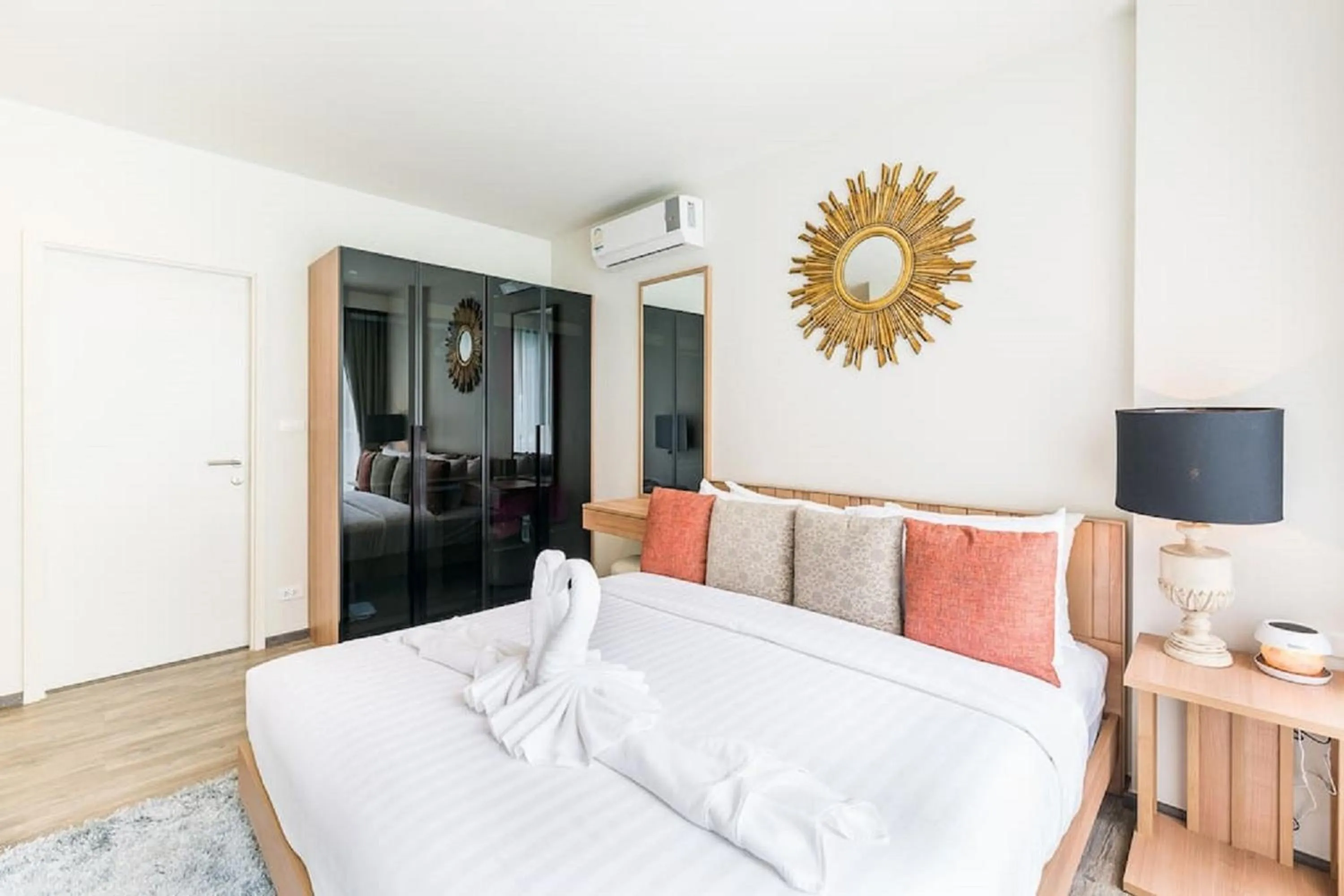 Two-Bedroom Apartment in The Deck patong Luxury Apartments The Deck patong