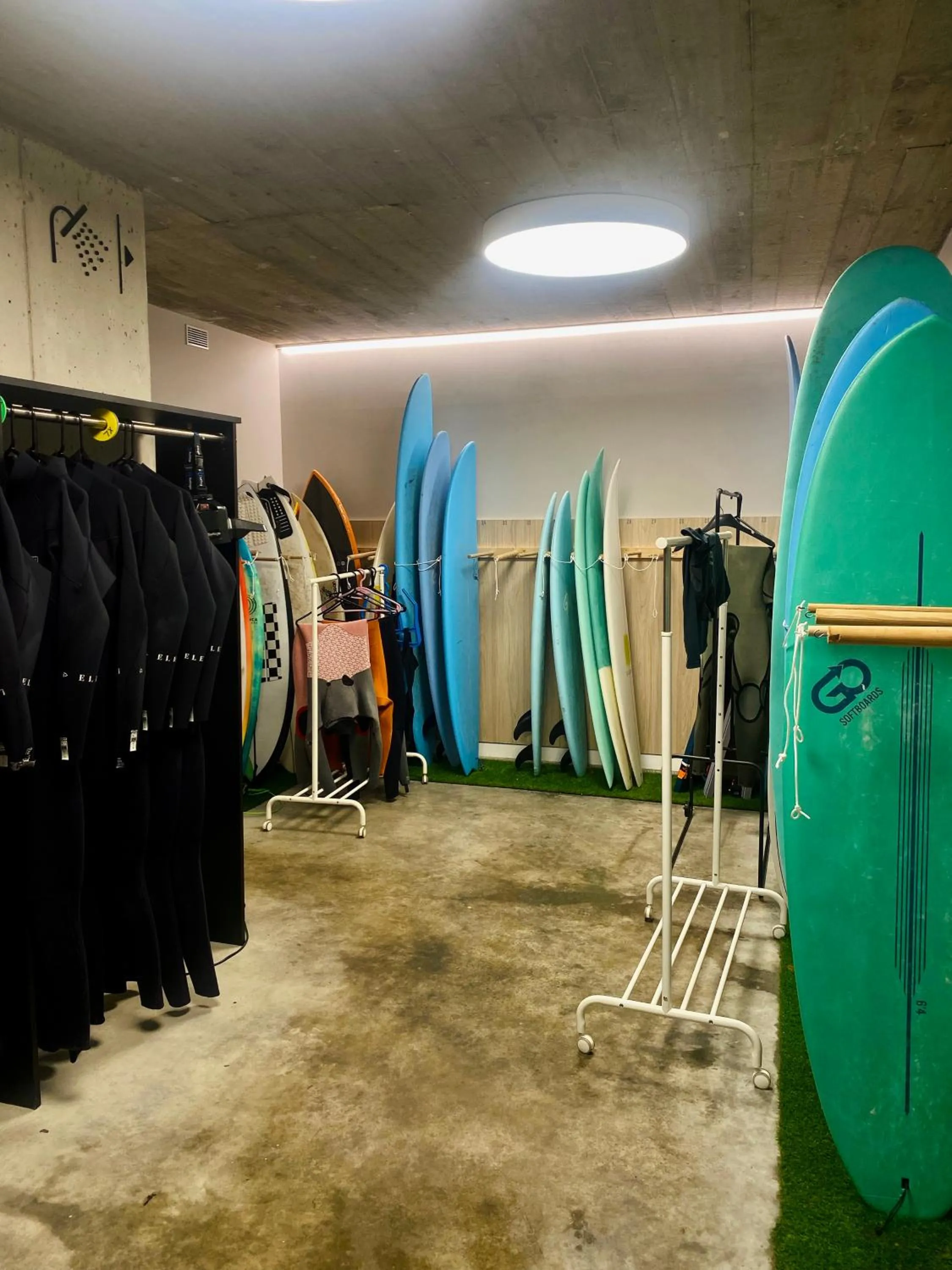 Area and facilities in Zarautz Surf House