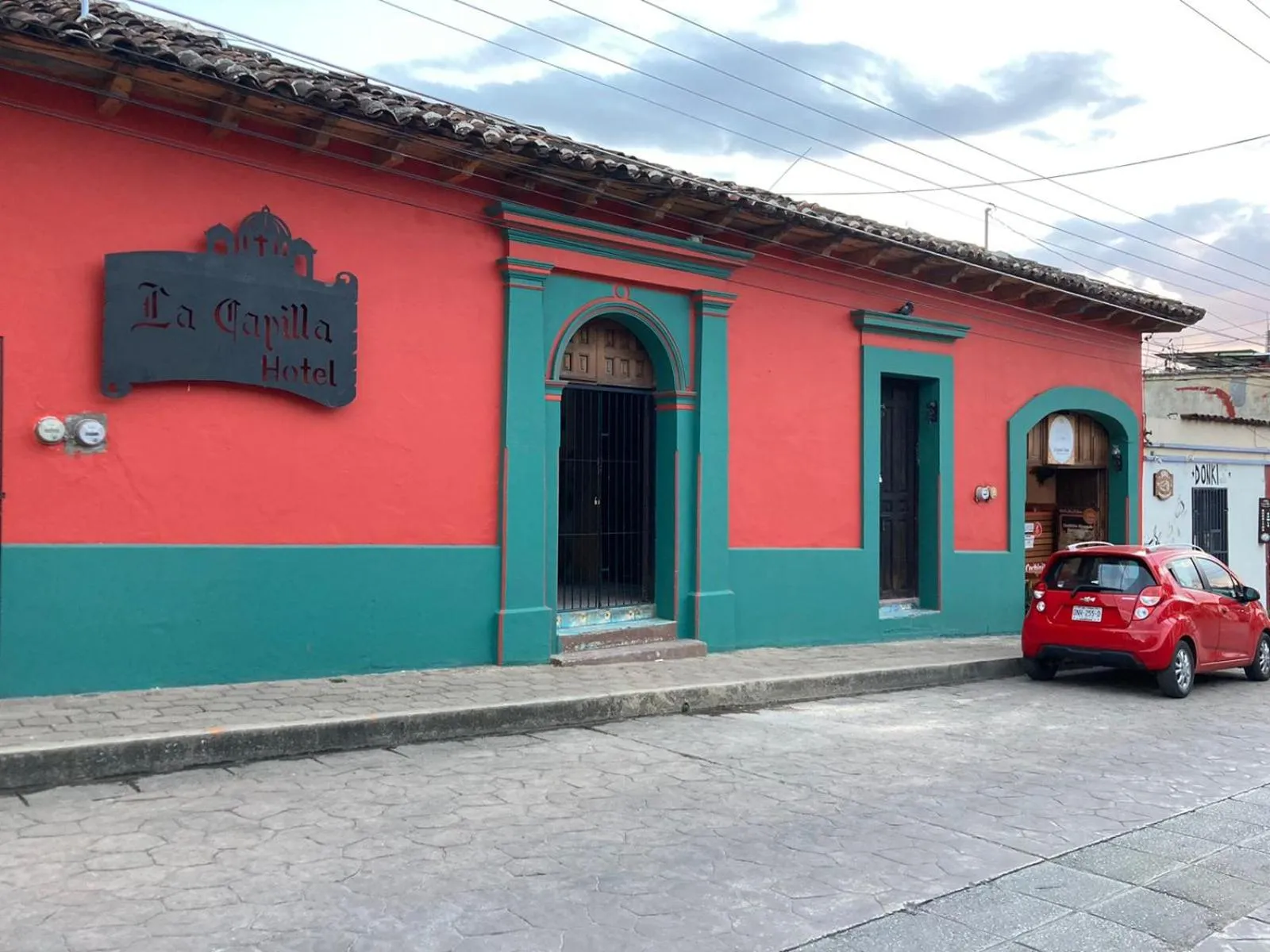 Facade/entrance in Hotel La Capilla