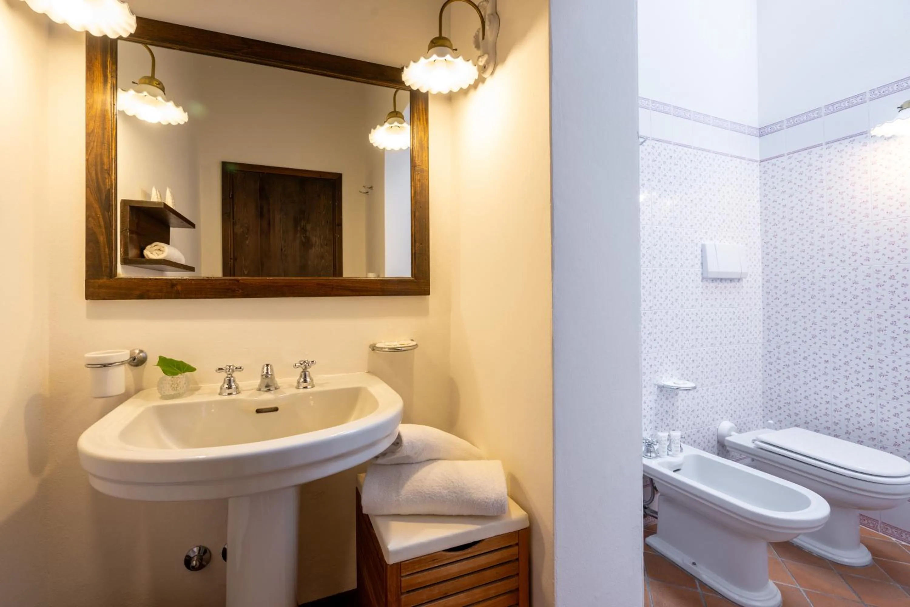 Decorative detail in Palazzo Viviani - Castello di Montegridolfo