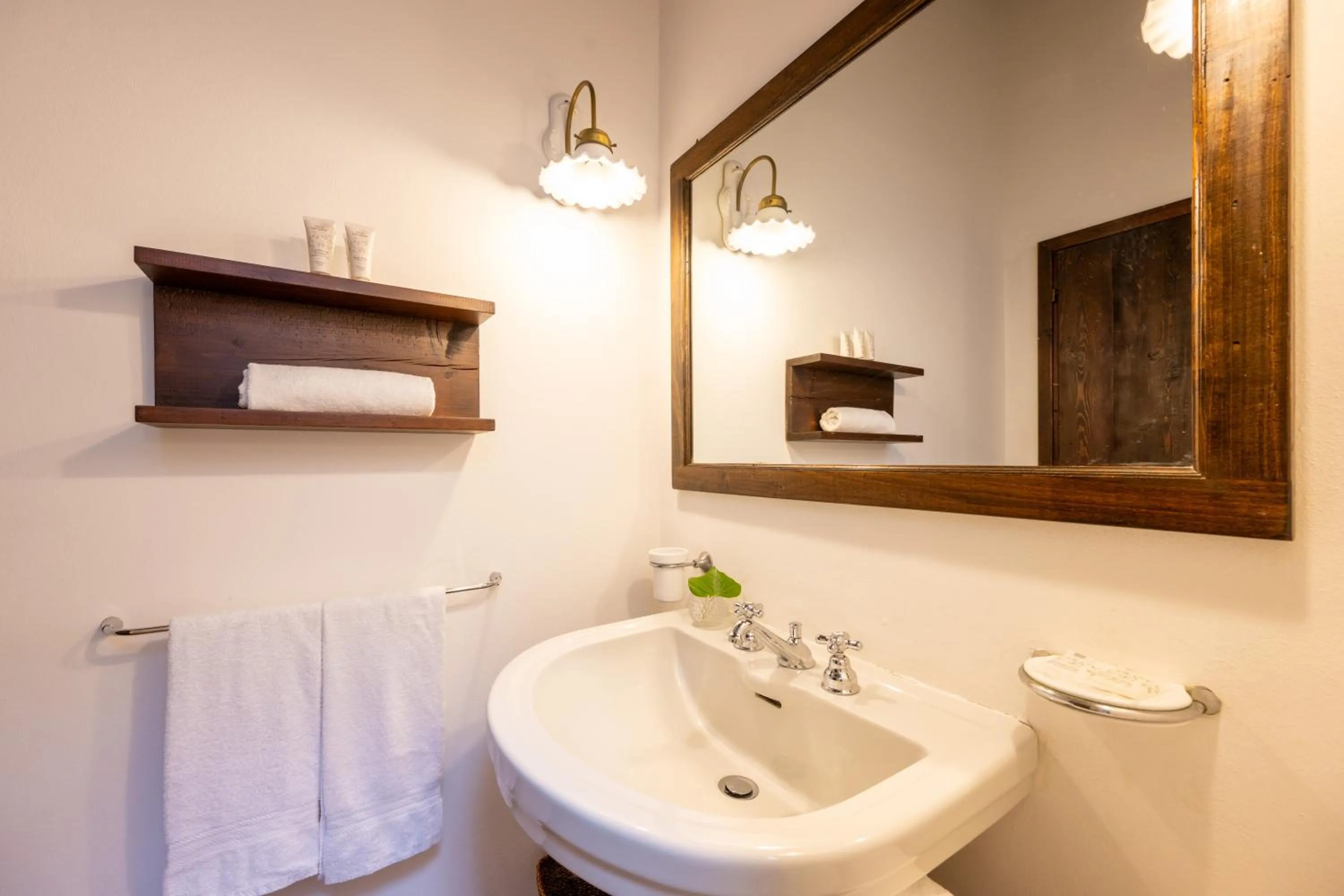 Bathroom in Palazzo Viviani - Castello di Montegridolfo