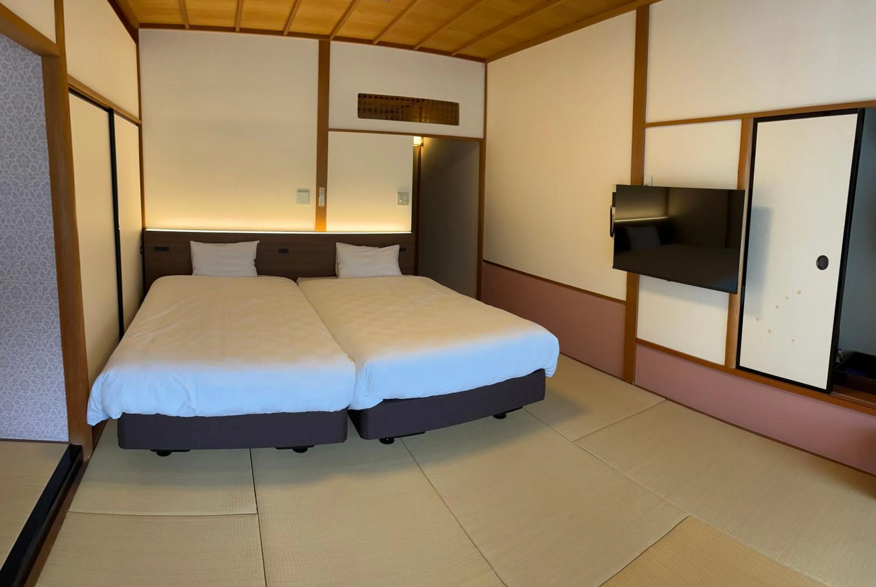 Bed in Manten no Tsujinoya