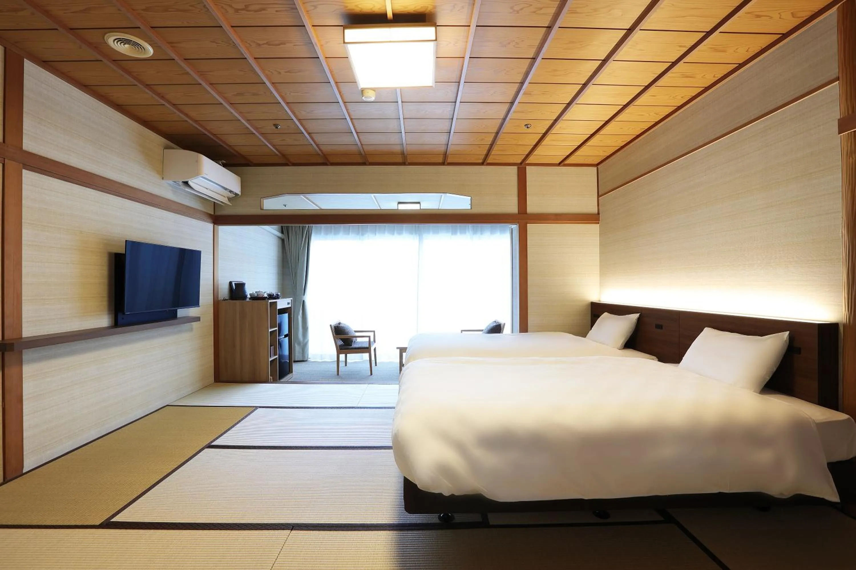 Photo of the whole room, Bed in Manten no Tsujinoya
