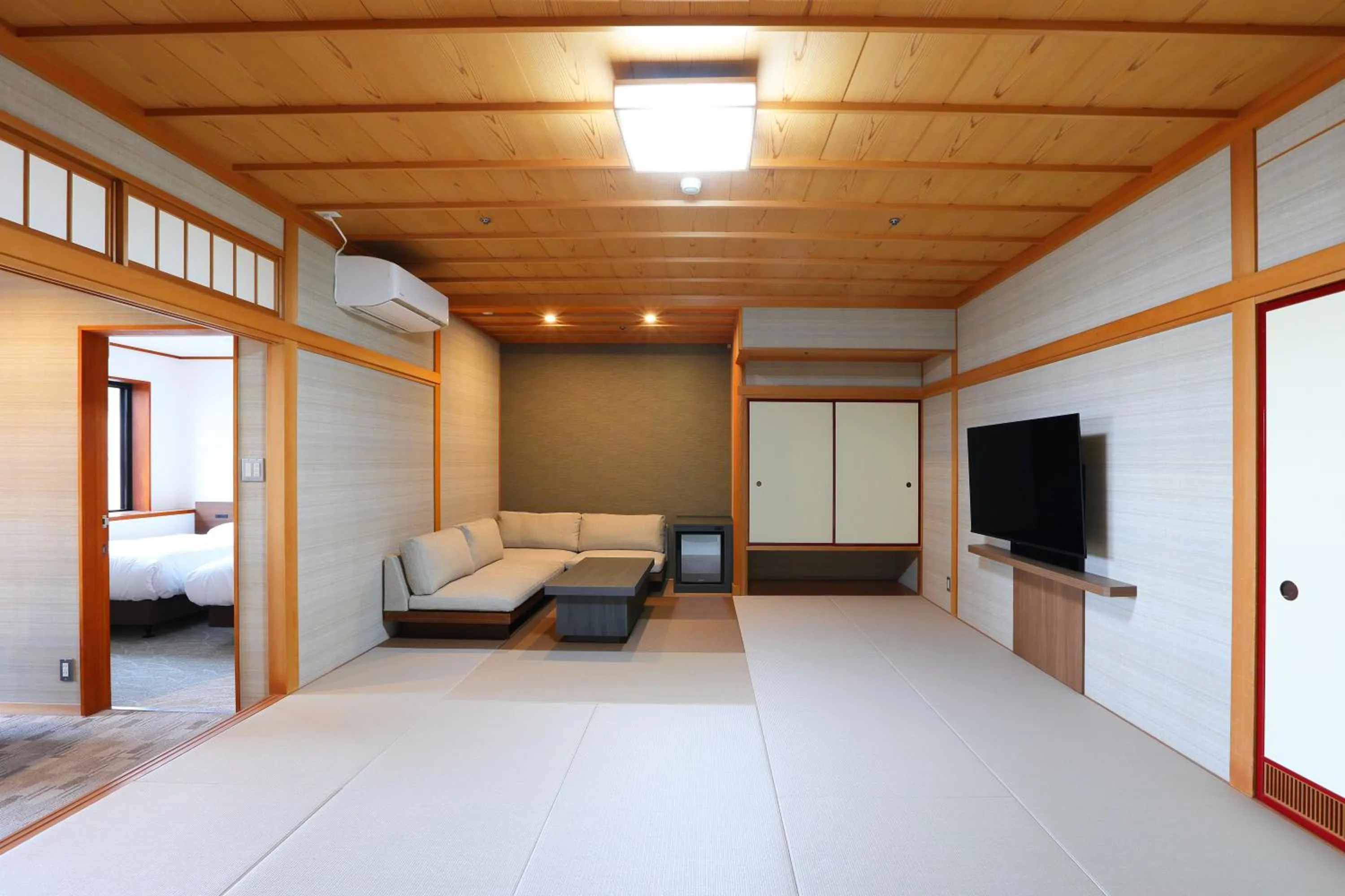 Photo of the whole room, Bed in Manten no Tsujinoya
