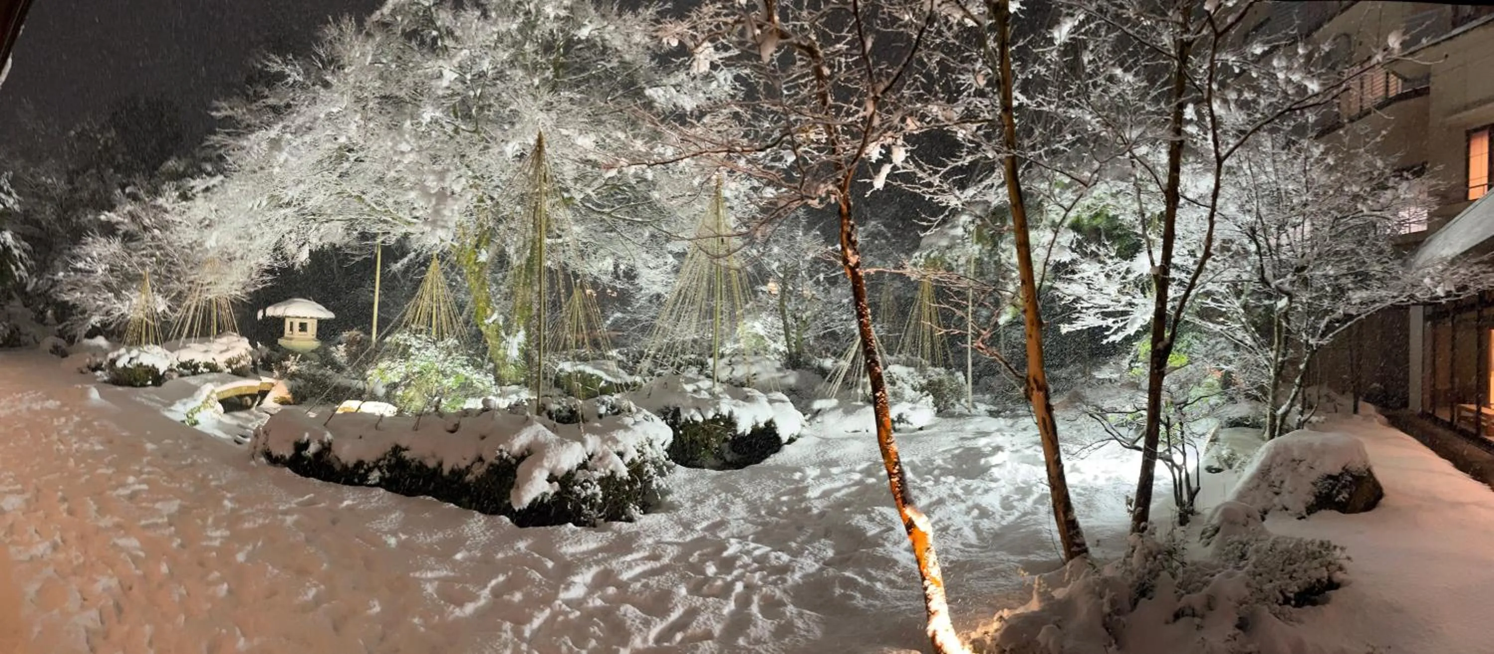 Night in Manten no Tsujinoya