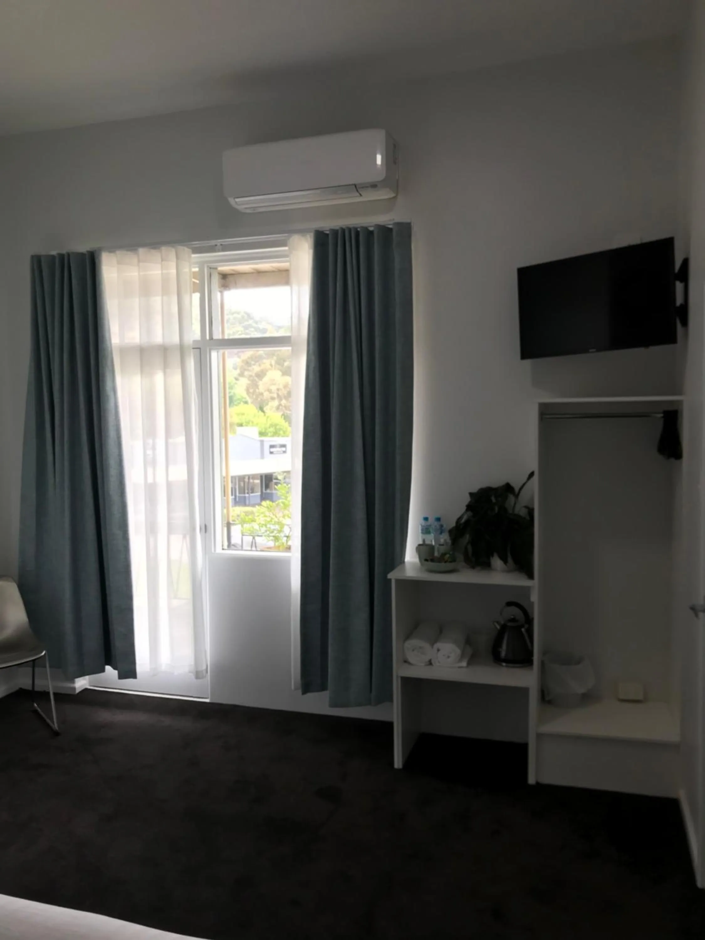 air conditioner in Myrtleford Hotel