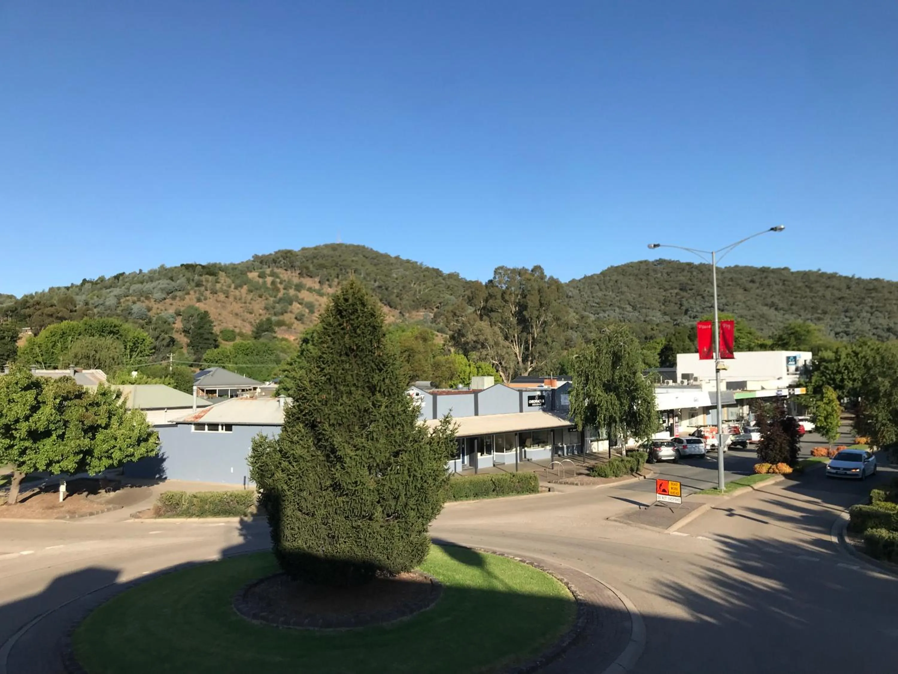 Neighbourhood in Myrtleford Hotel