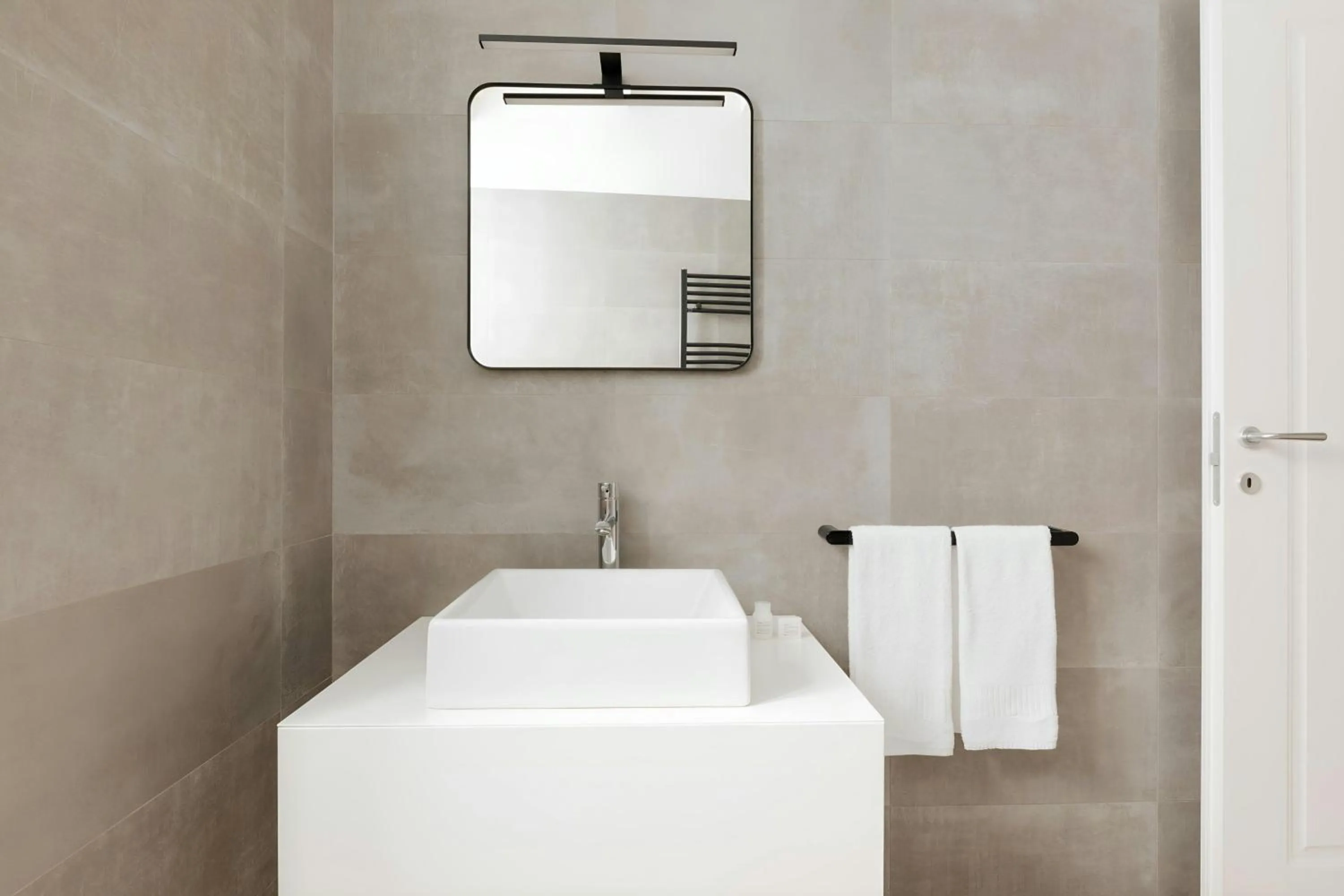 Bathroom in Sonder by Marriott Bonvoy Palazzo Taverna Apartments Piazza Navona