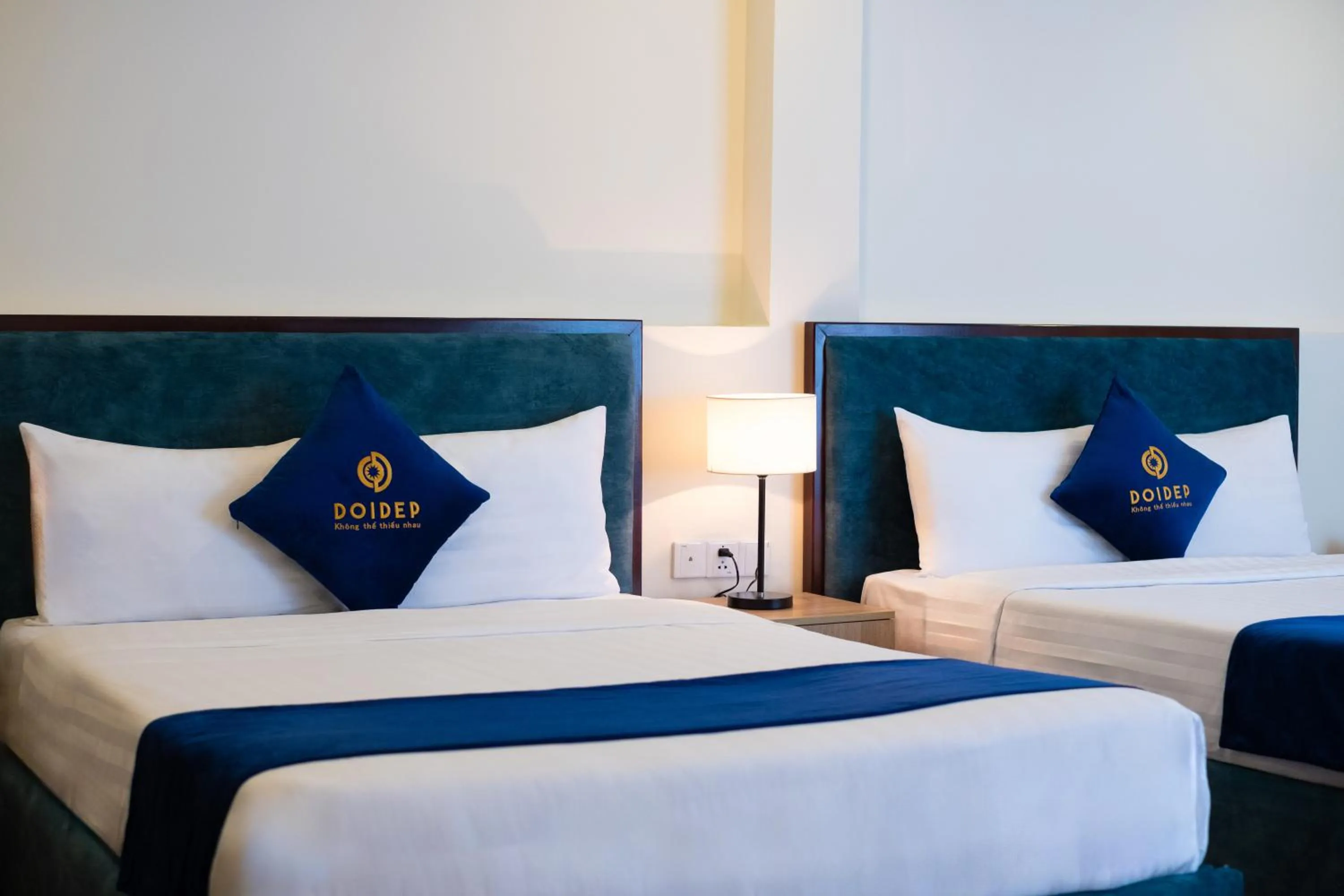 Bedroom, Bed in SANDALS FLORA HOTEL