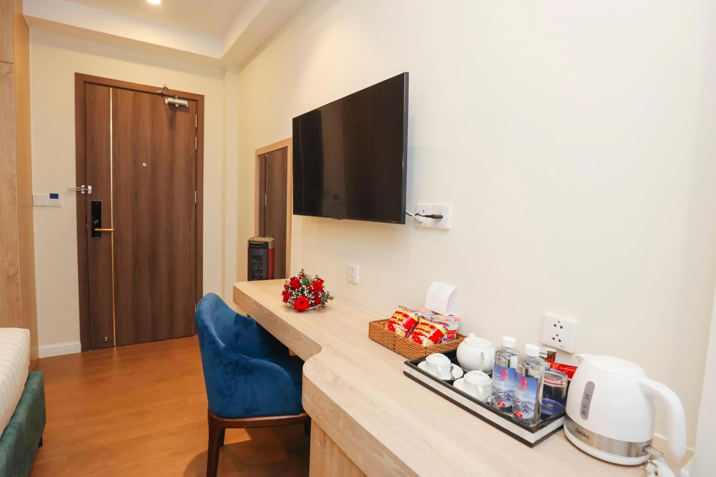 Suite with City View in SANDALS FLORA HOTEL Suite with City View in SANDALS FLORA HOTEL