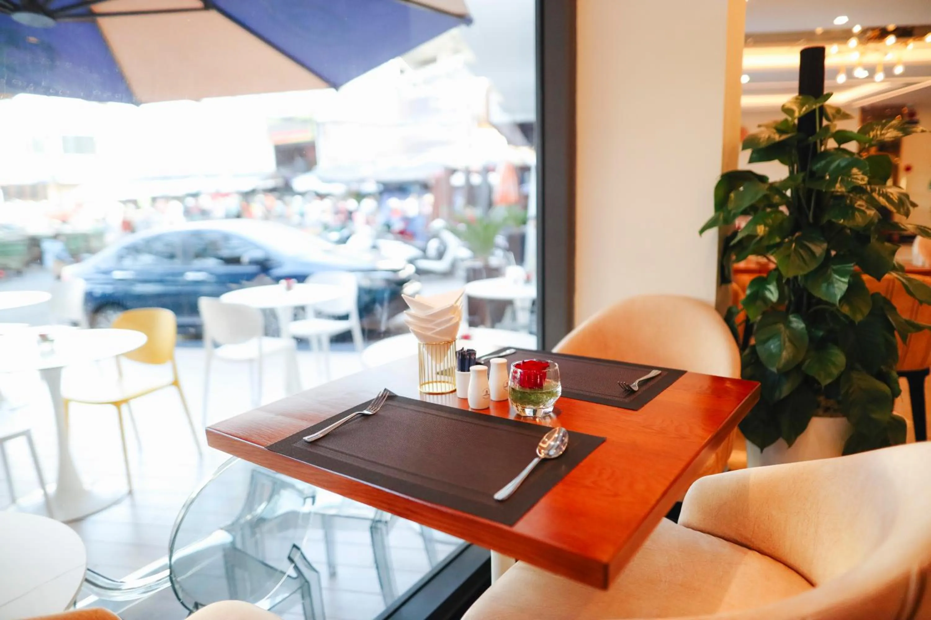 Restaurant/places to eat in SANDALS FLORA HOTEL