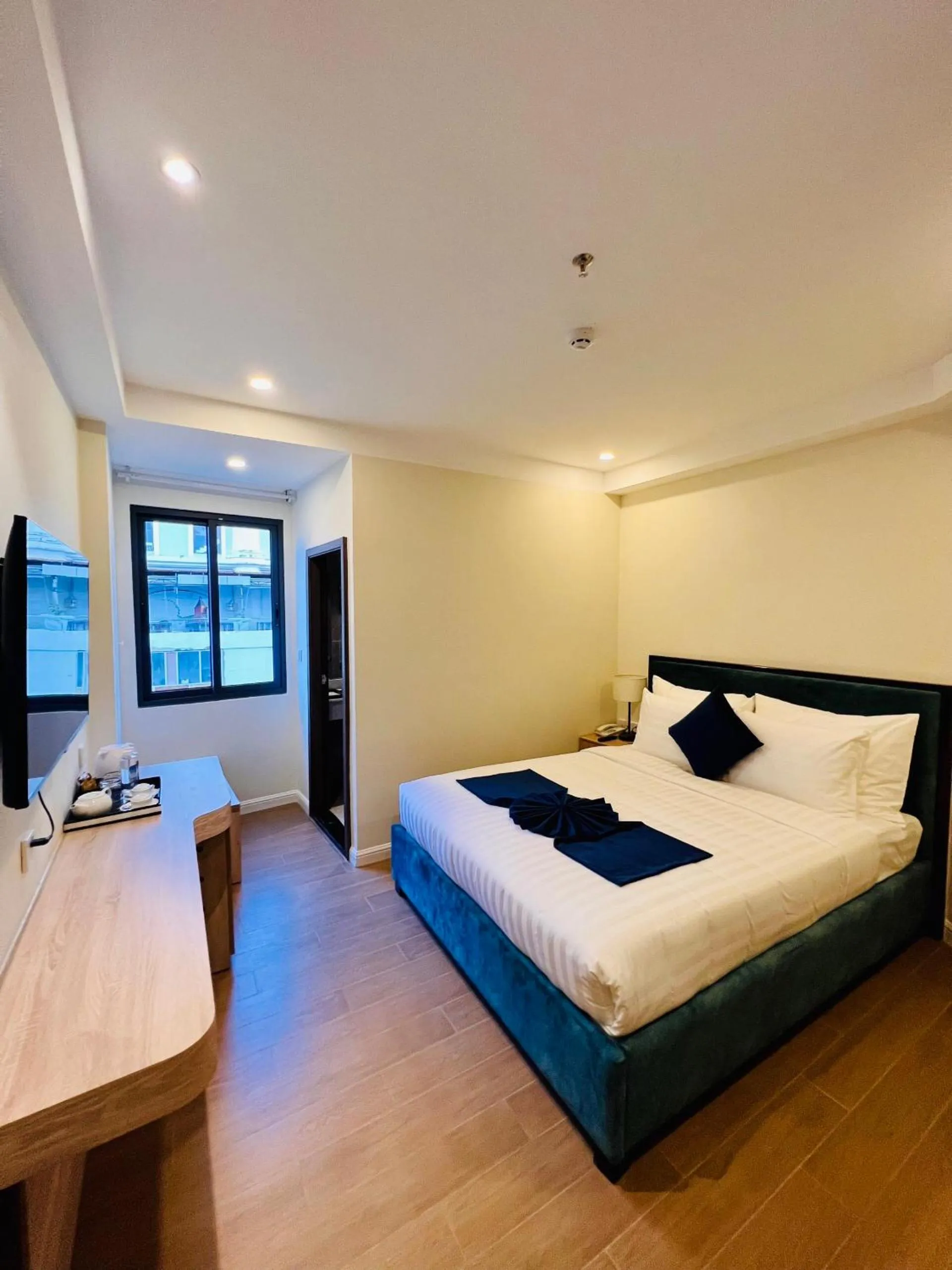 Bed in SANDALS FLORA HOTEL