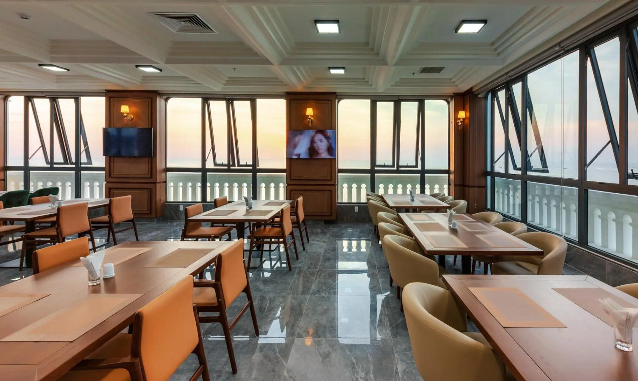 Restaurant/places to eat in The Tahiti Beach Hotel