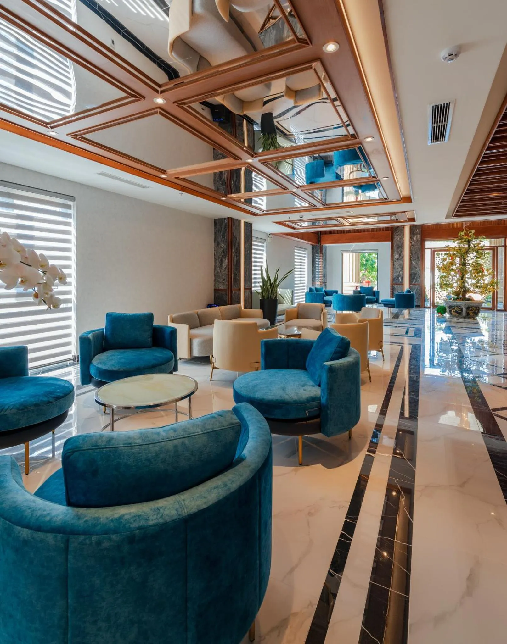 Seating area in The Tahiti Beach Hotel