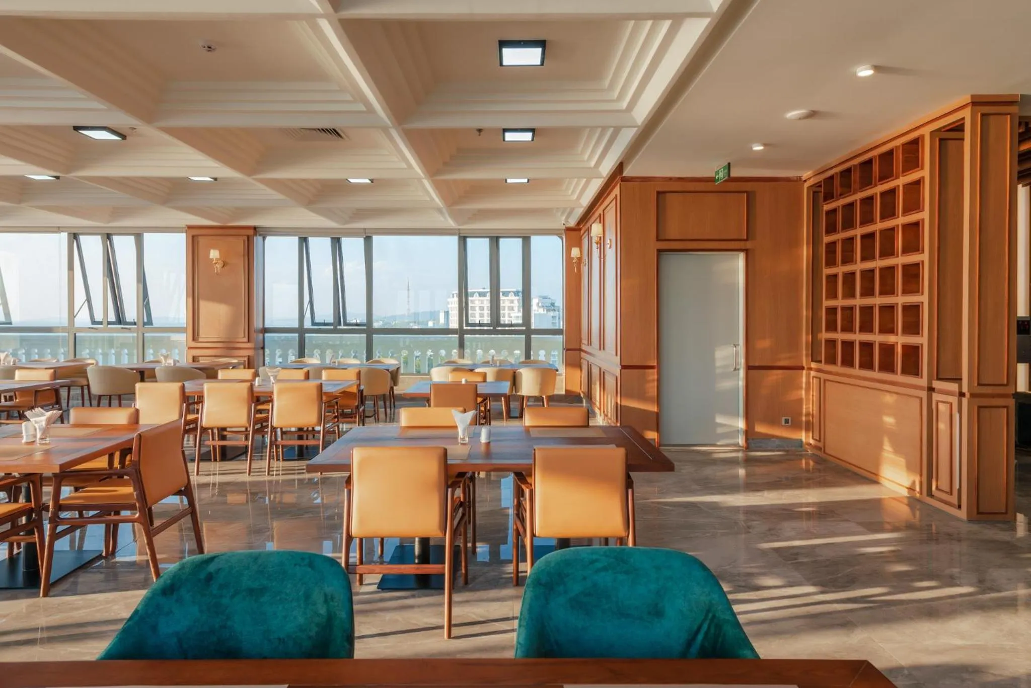 Restaurant/places to eat in The Tahiti Beach Hotel