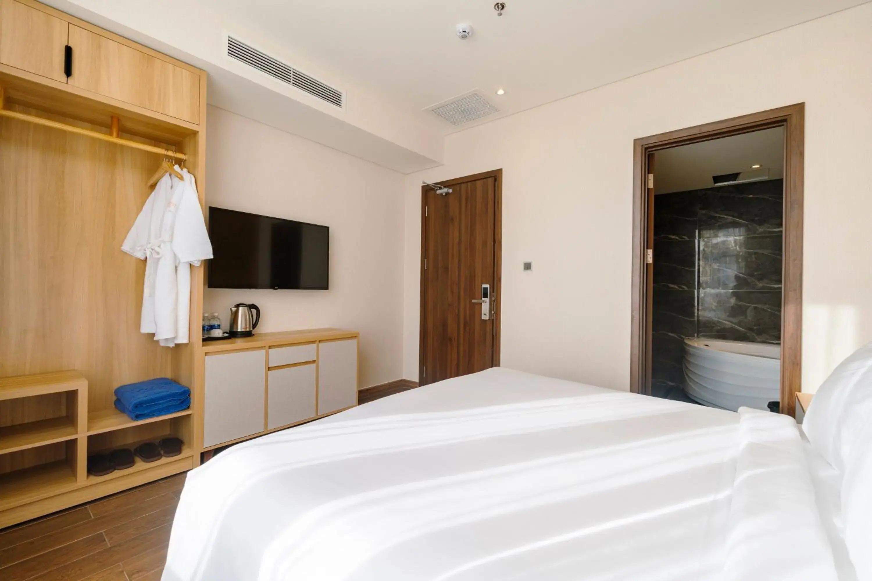 Family Suite in The Tahiti Beach Hotel Family Suite in The Tahiti Beach Hotel