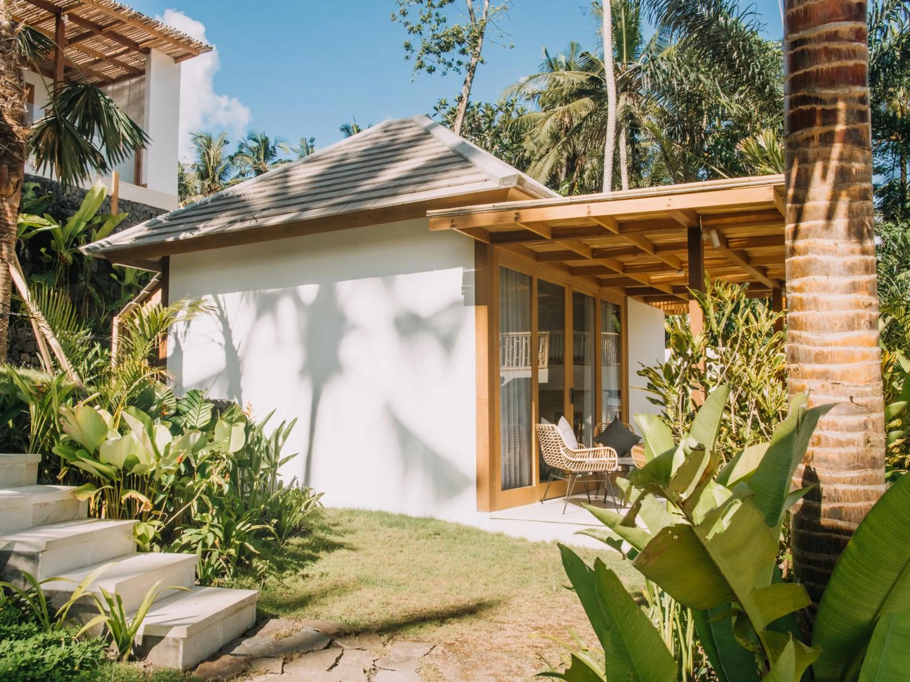 Property building in Neano Escape