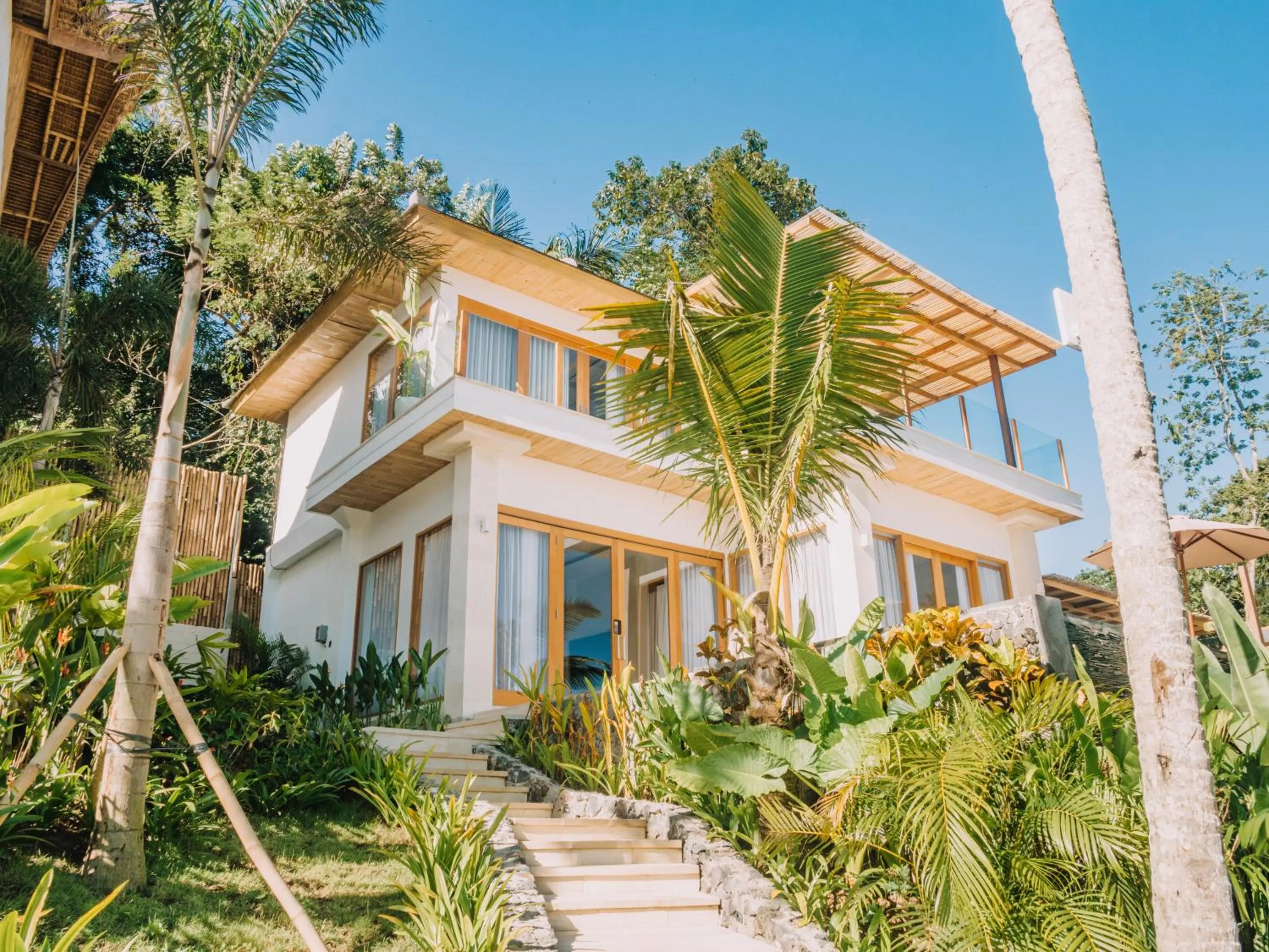 Property building in Neano Escape