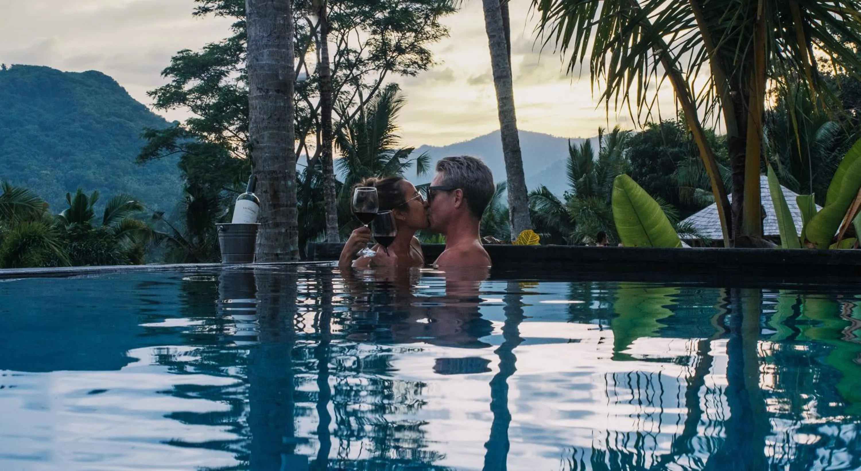 Swimming pool in Neano Escape