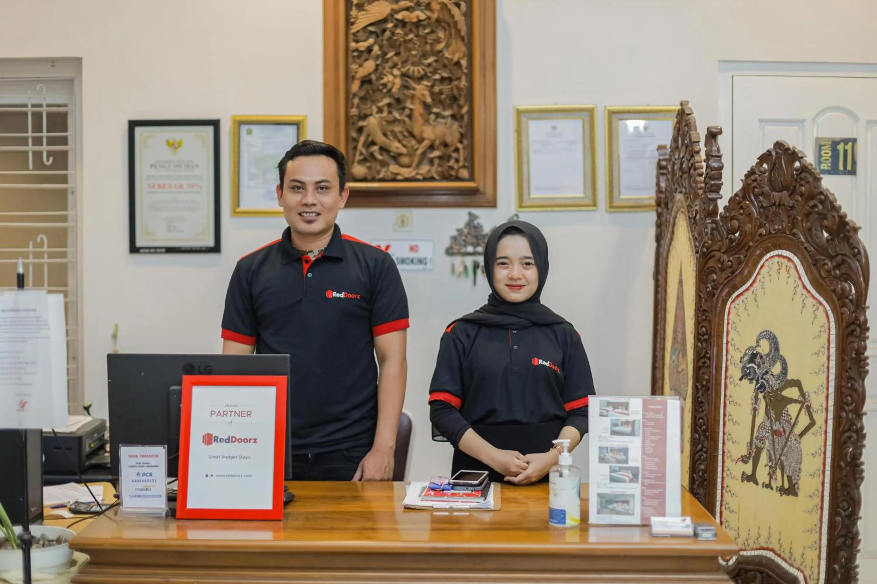 Lobby or reception in RedDoorz Plus At Swun Stay Raya Langsep