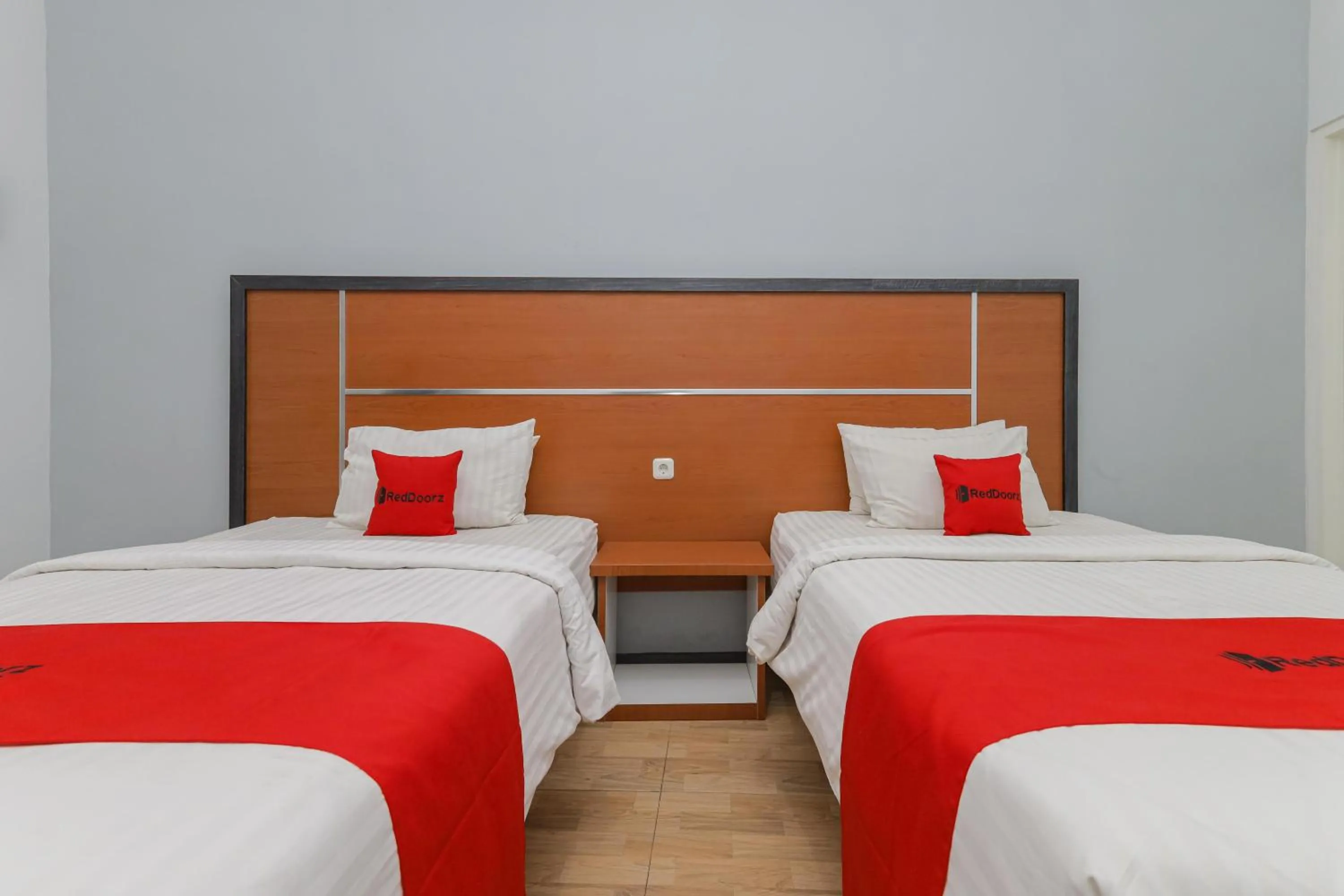 Bedroom, Bed in RedDoorz Plus At Swun Stay Raya Langsep