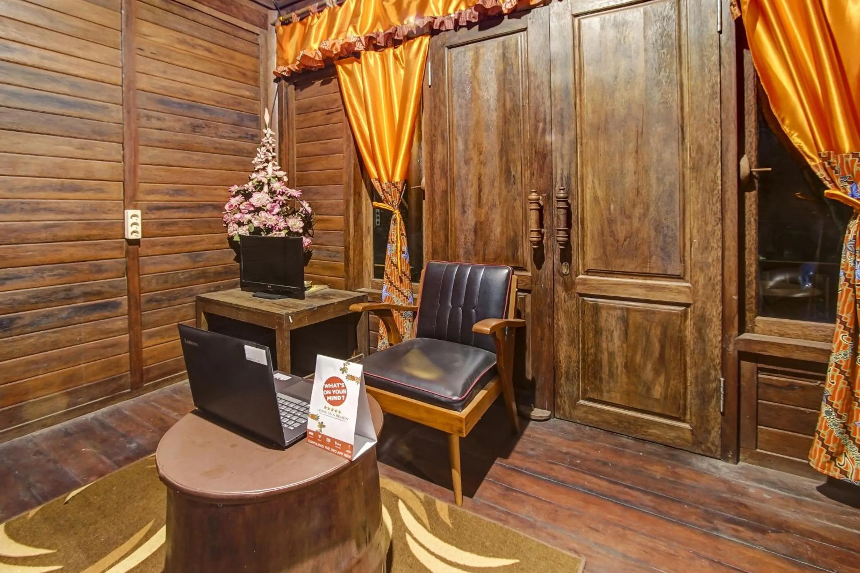 Lobby or reception in Hotel O Desa Wisata Kampung Majapahit