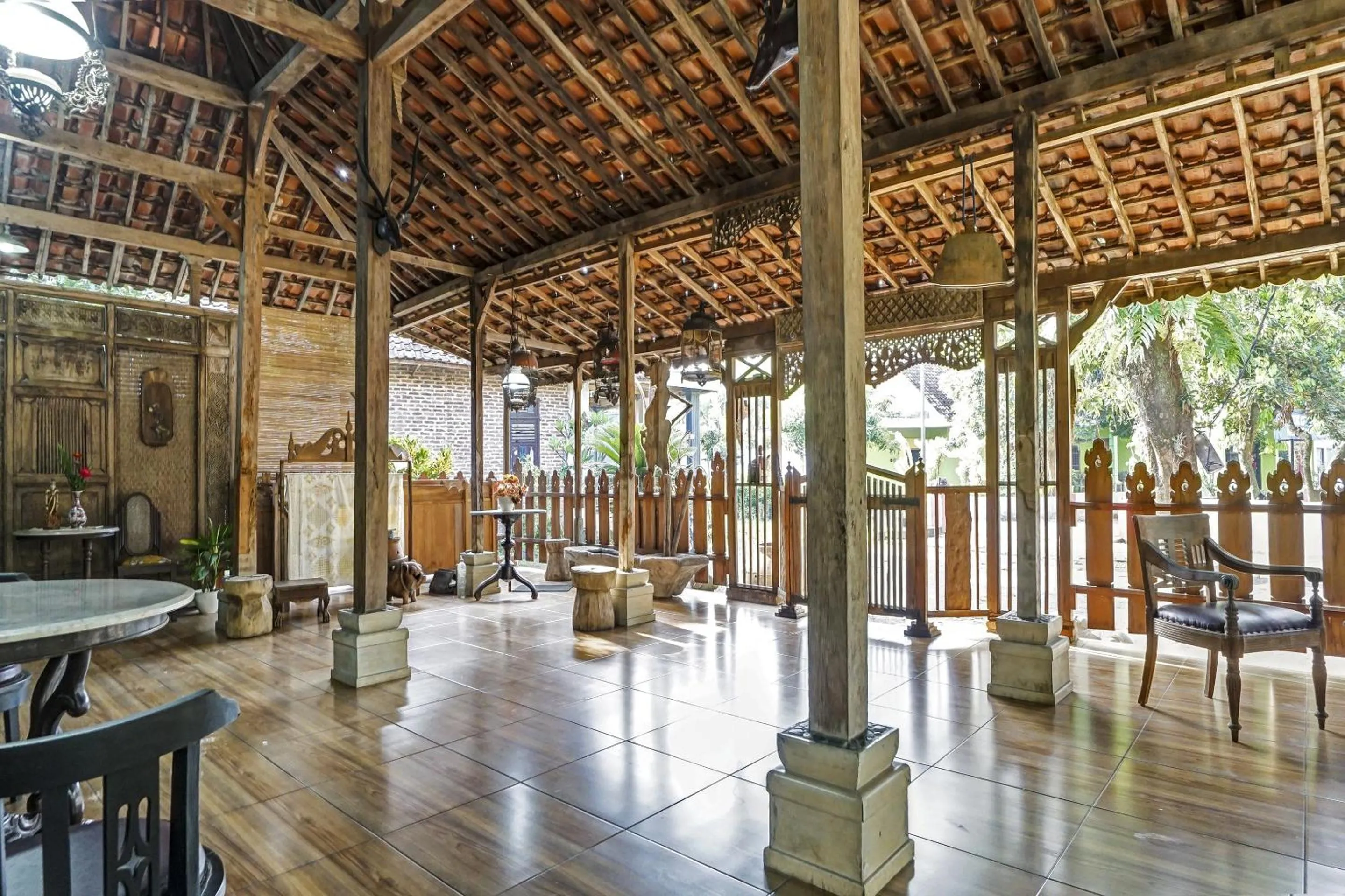 Lobby or reception in Hotel O Desa Wisata Kampung Majapahit