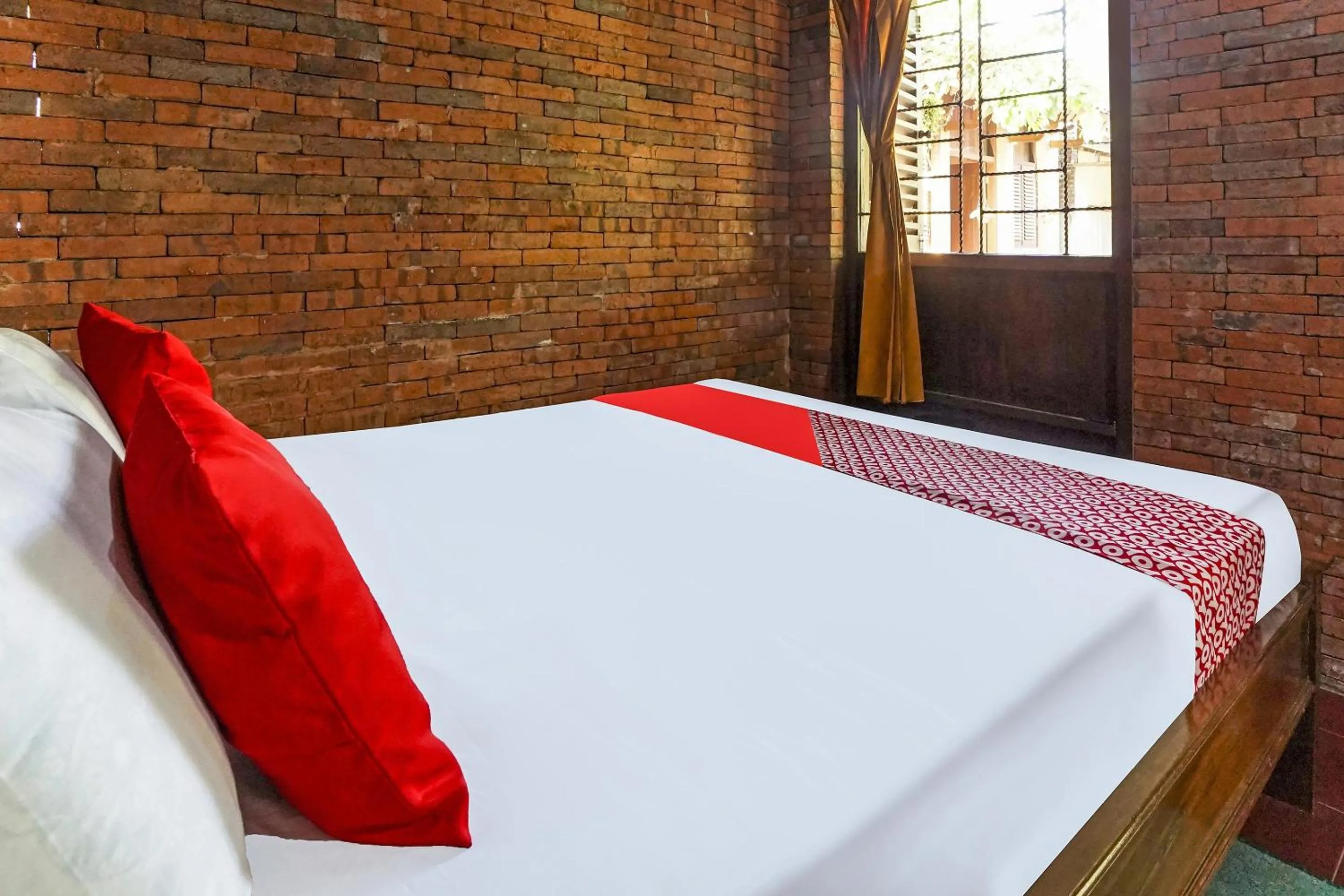 Bedroom, Bed in Hotel O Desa Wisata Kampung Majapahit