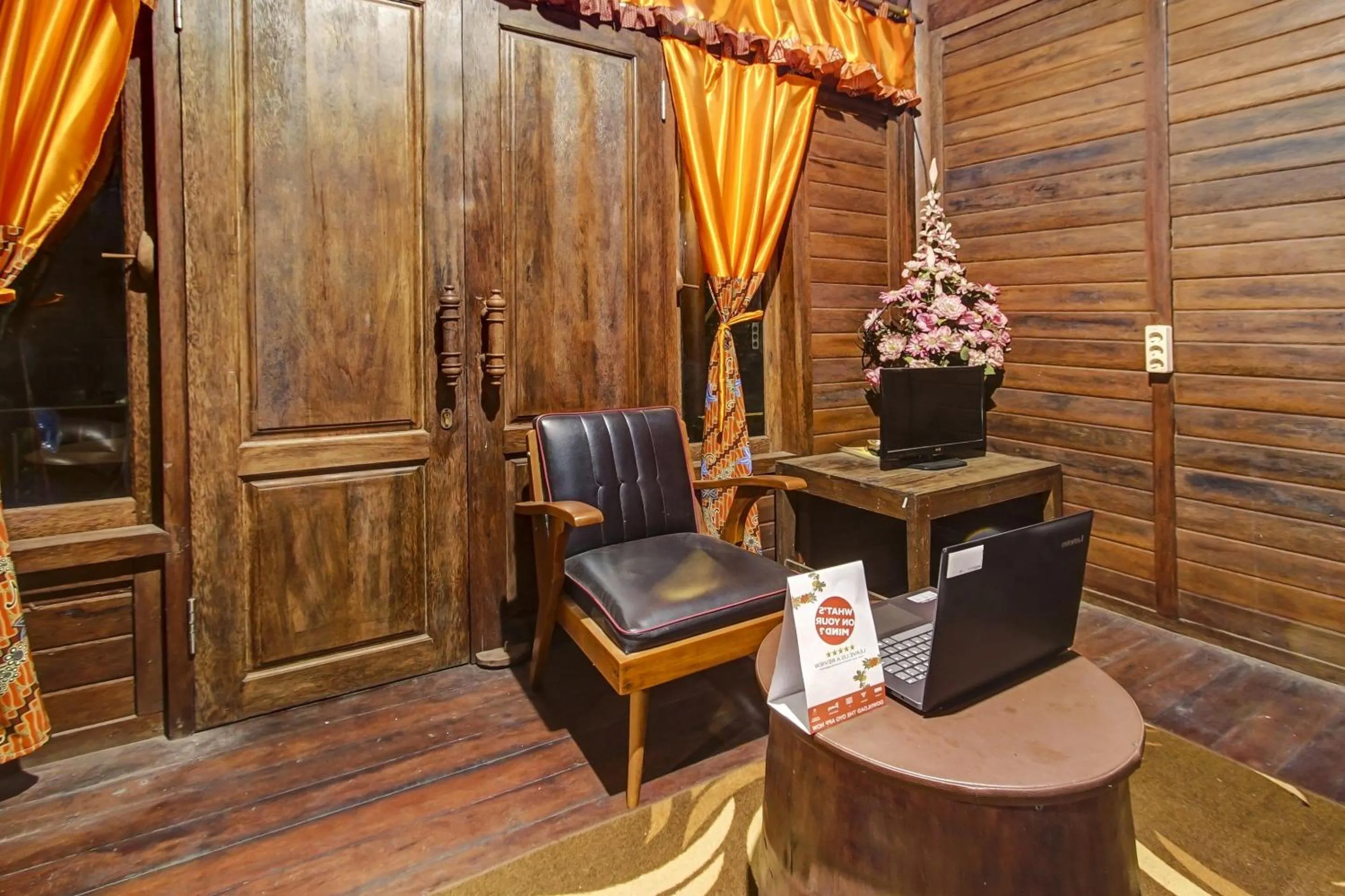 Lobby or reception in Hotel O Desa Wisata Kampung Majapahit