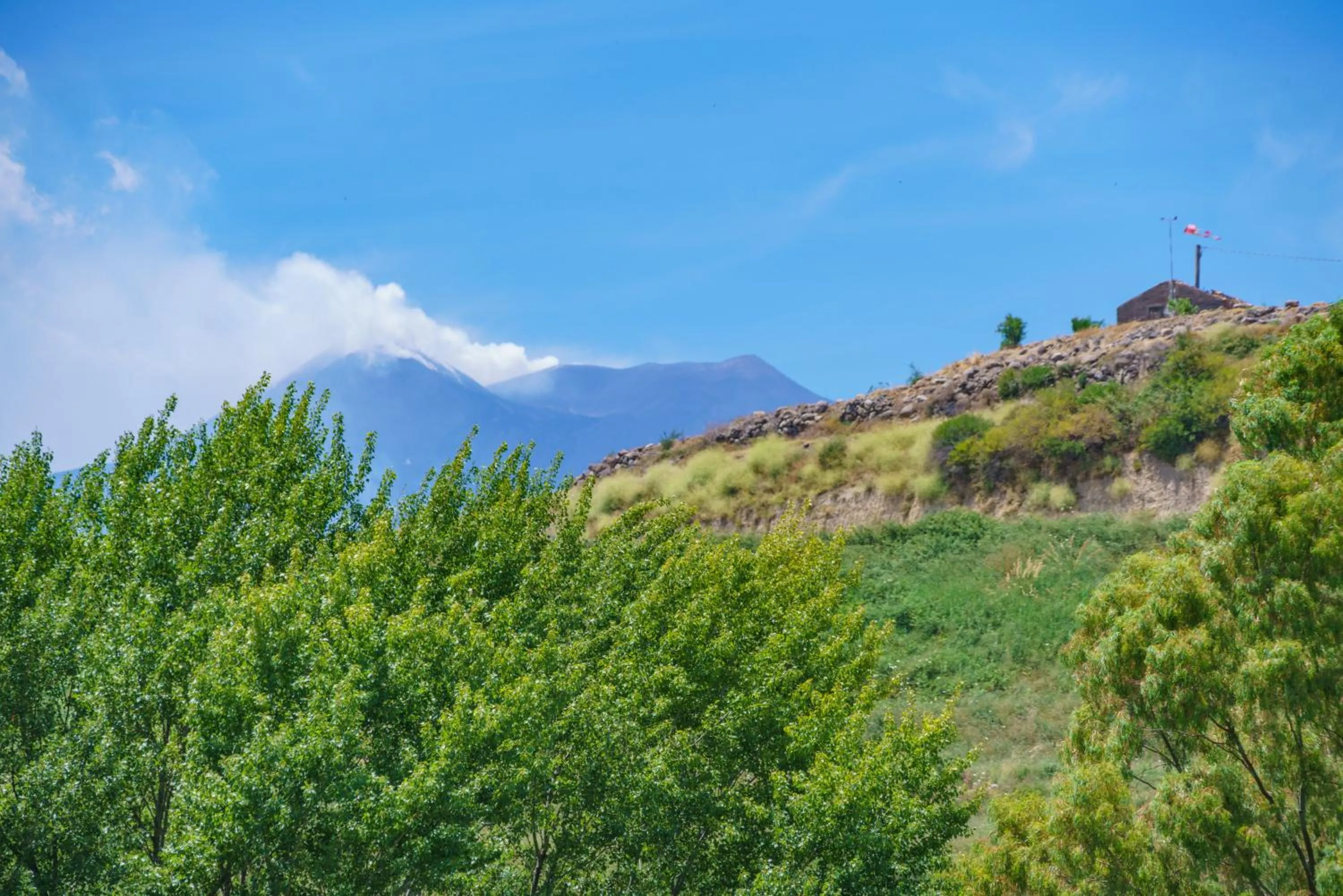 Mountain view in Minissale Farmhouse
