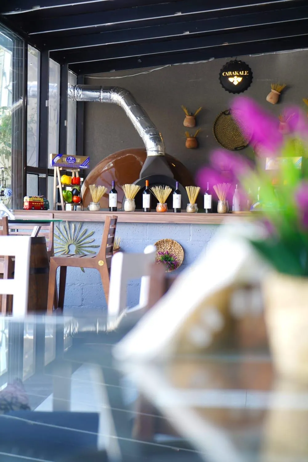 Restaurant/places to eat in Aitch Boutique Hotel - an LIH Hotel